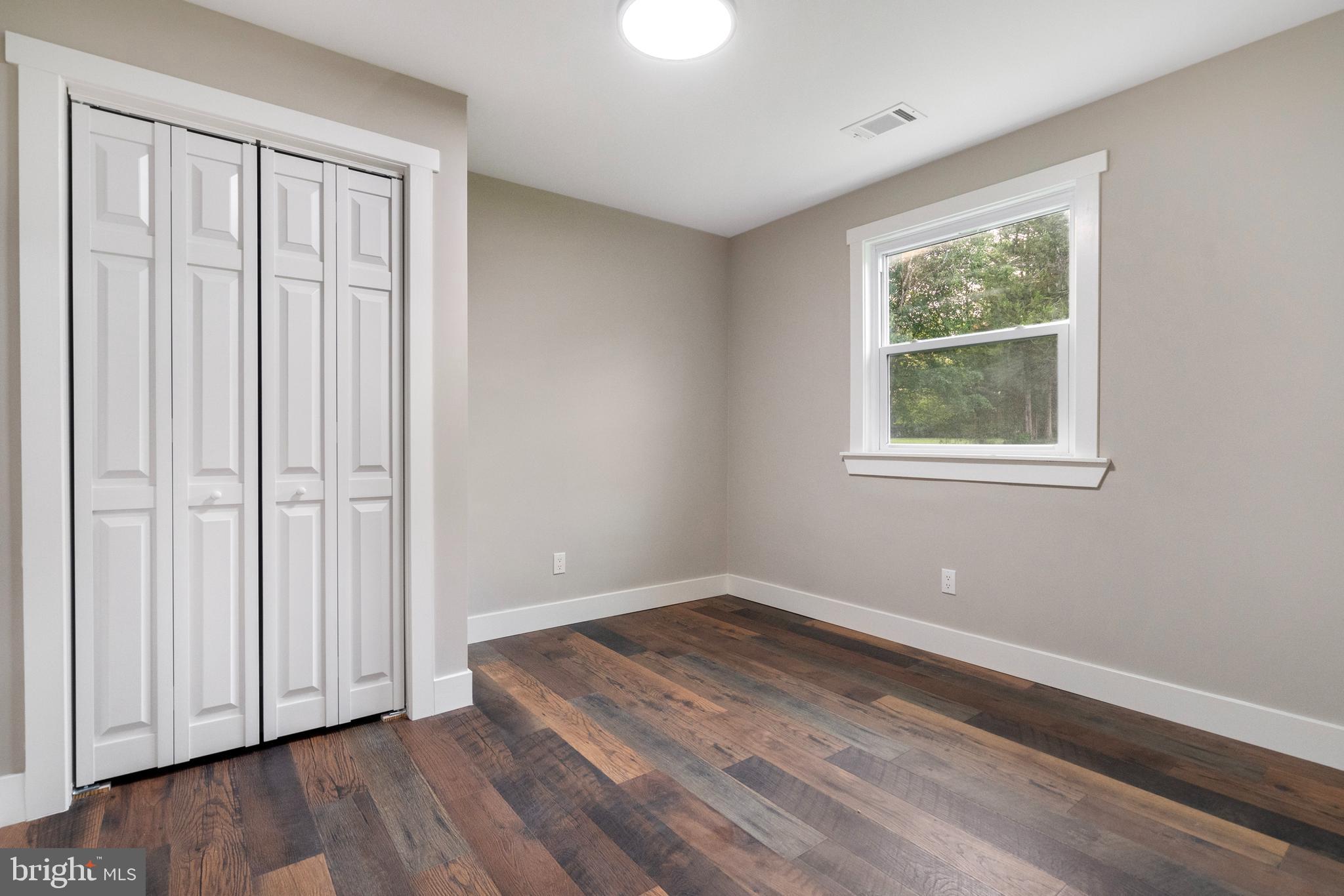 HORSE SHOE ROAD - Residential