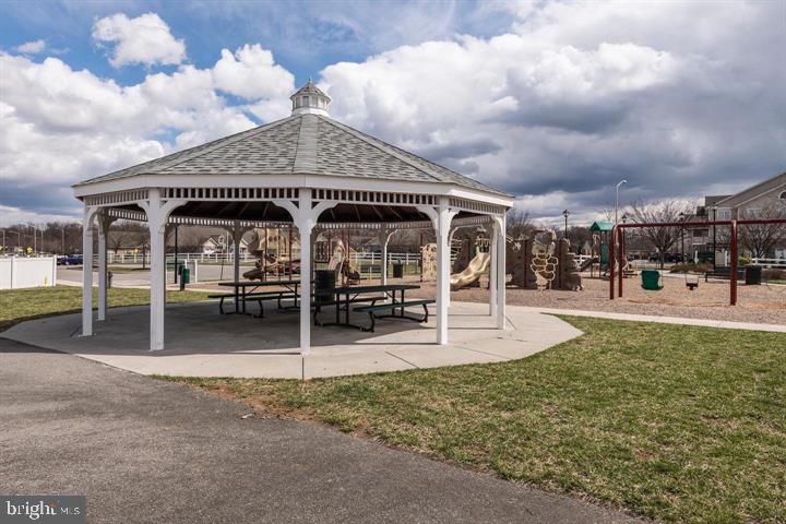 GREENFIELD AT COLLEGIATE ACRES - Residential