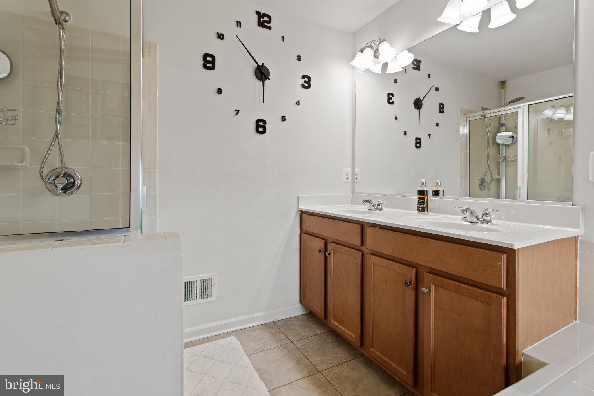 GREENFIELD AT COLLEGIATE ACRES - Residential