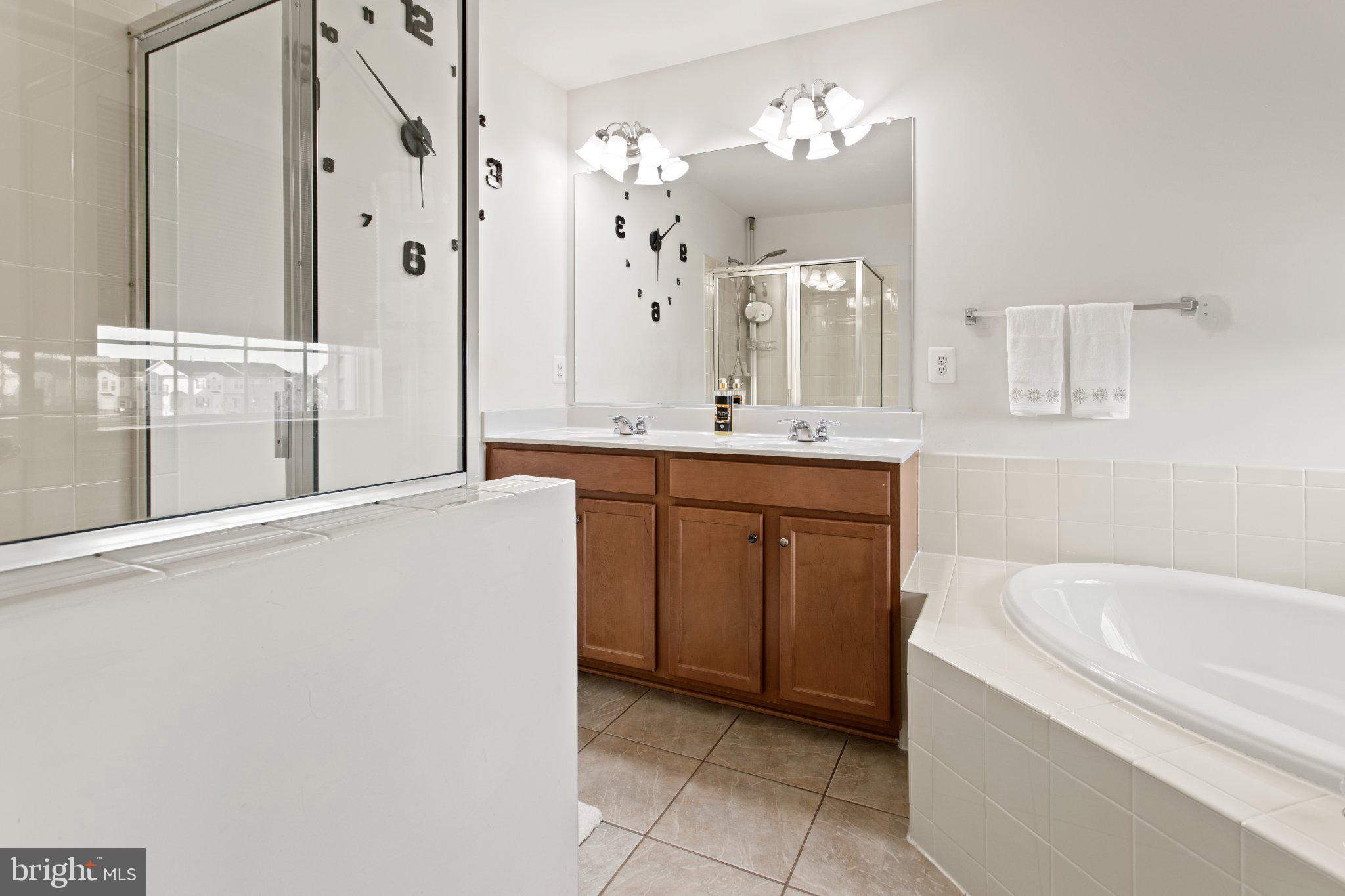 GREENFIELD AT COLLEGIATE ACRES - Residential