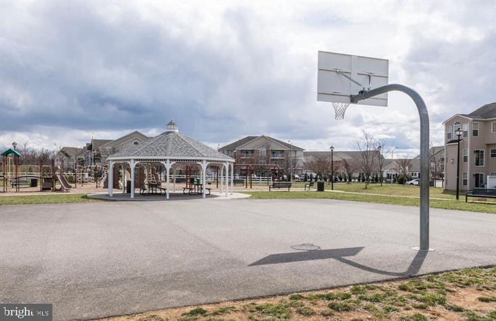 GREENFIELD AT COLLEGIATE ACRES - Residential