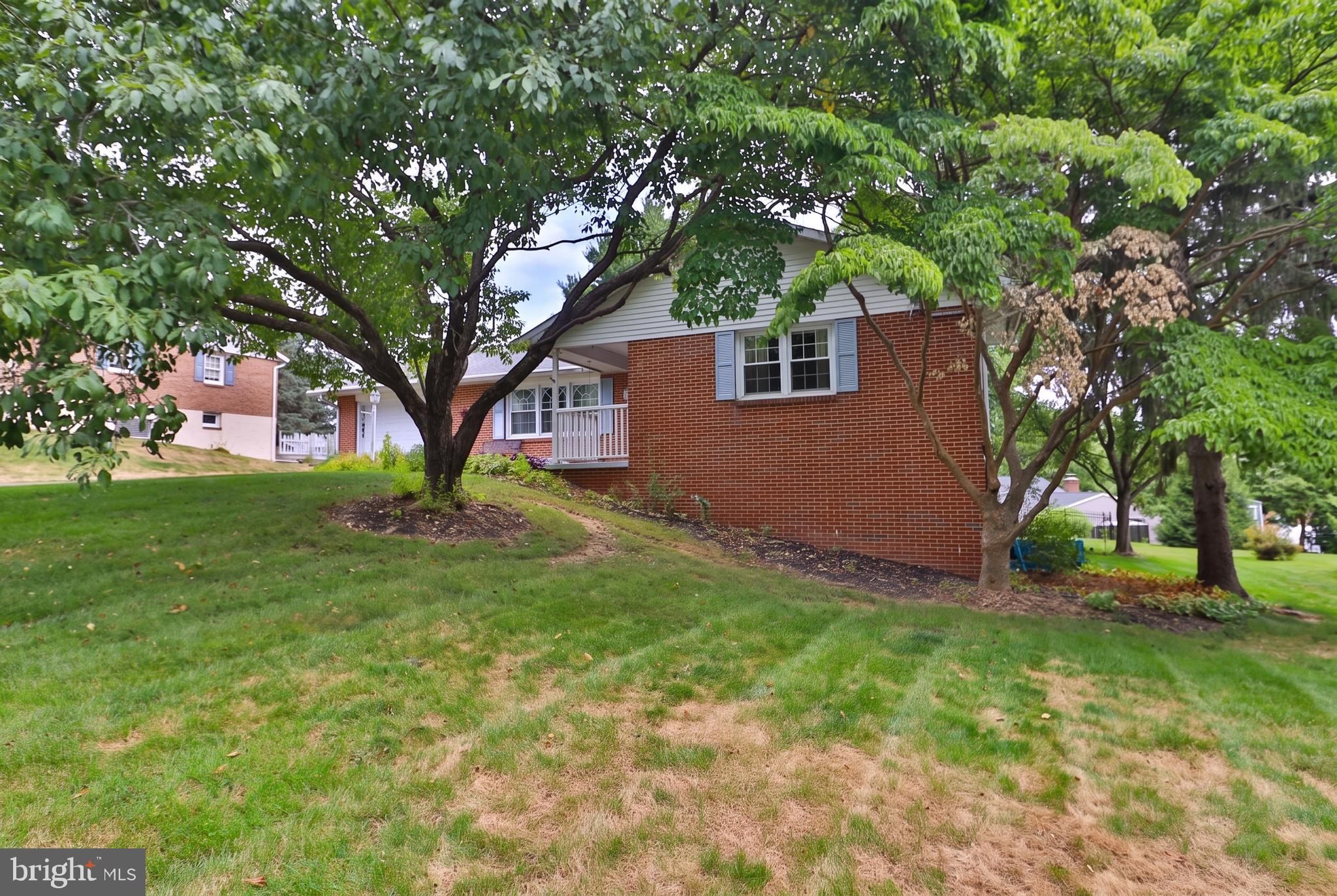 MANHEIM BOROUGH - Residential