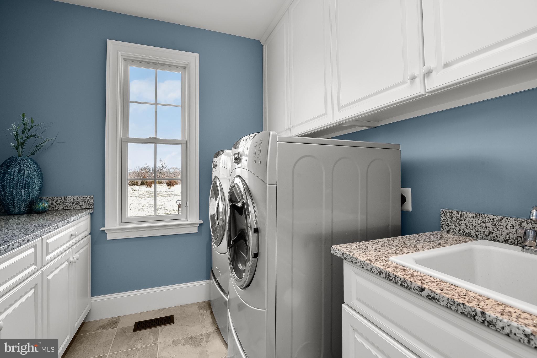 RED CEDAR - Residential