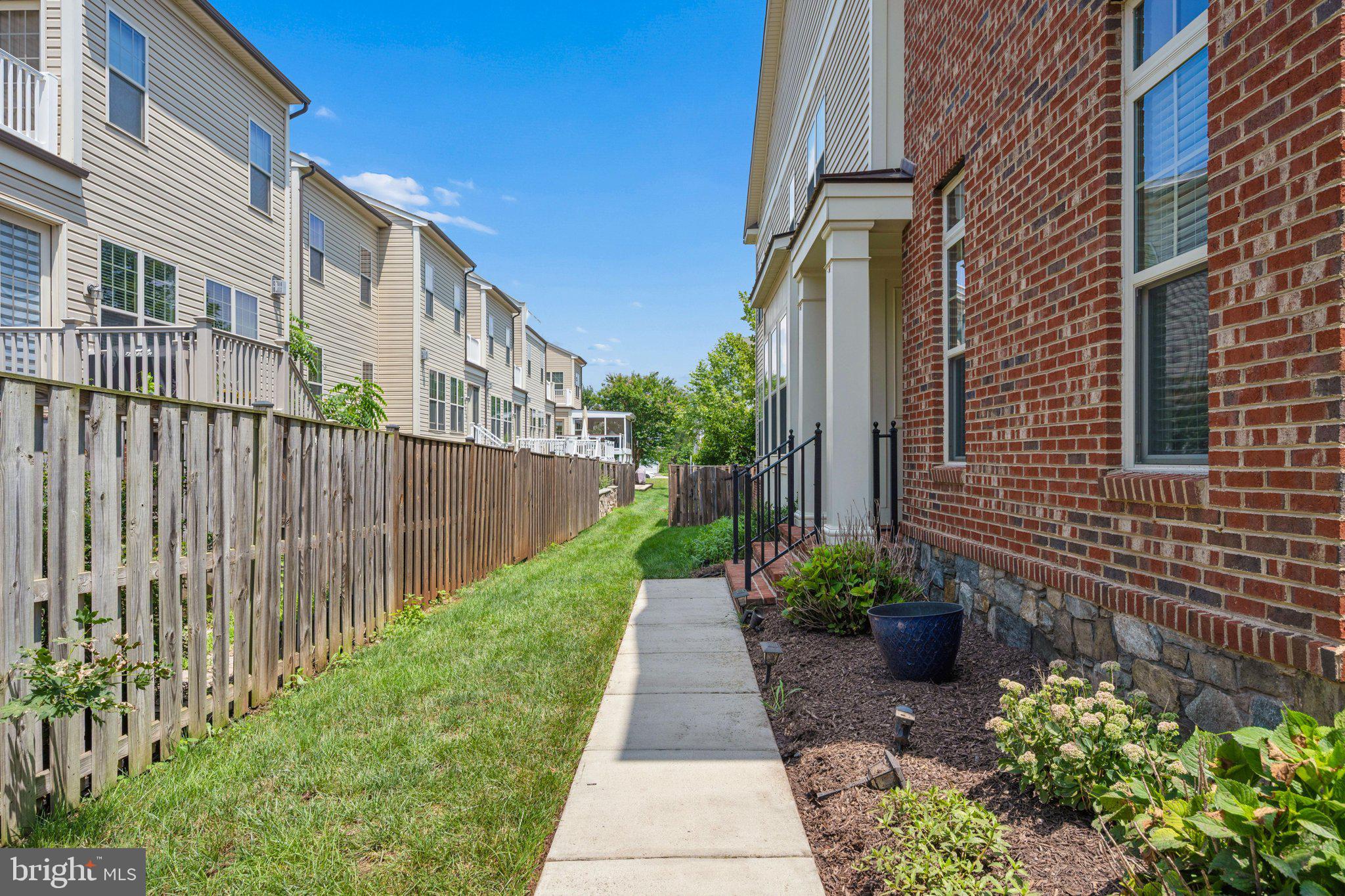 BRAMBLETON - Residential