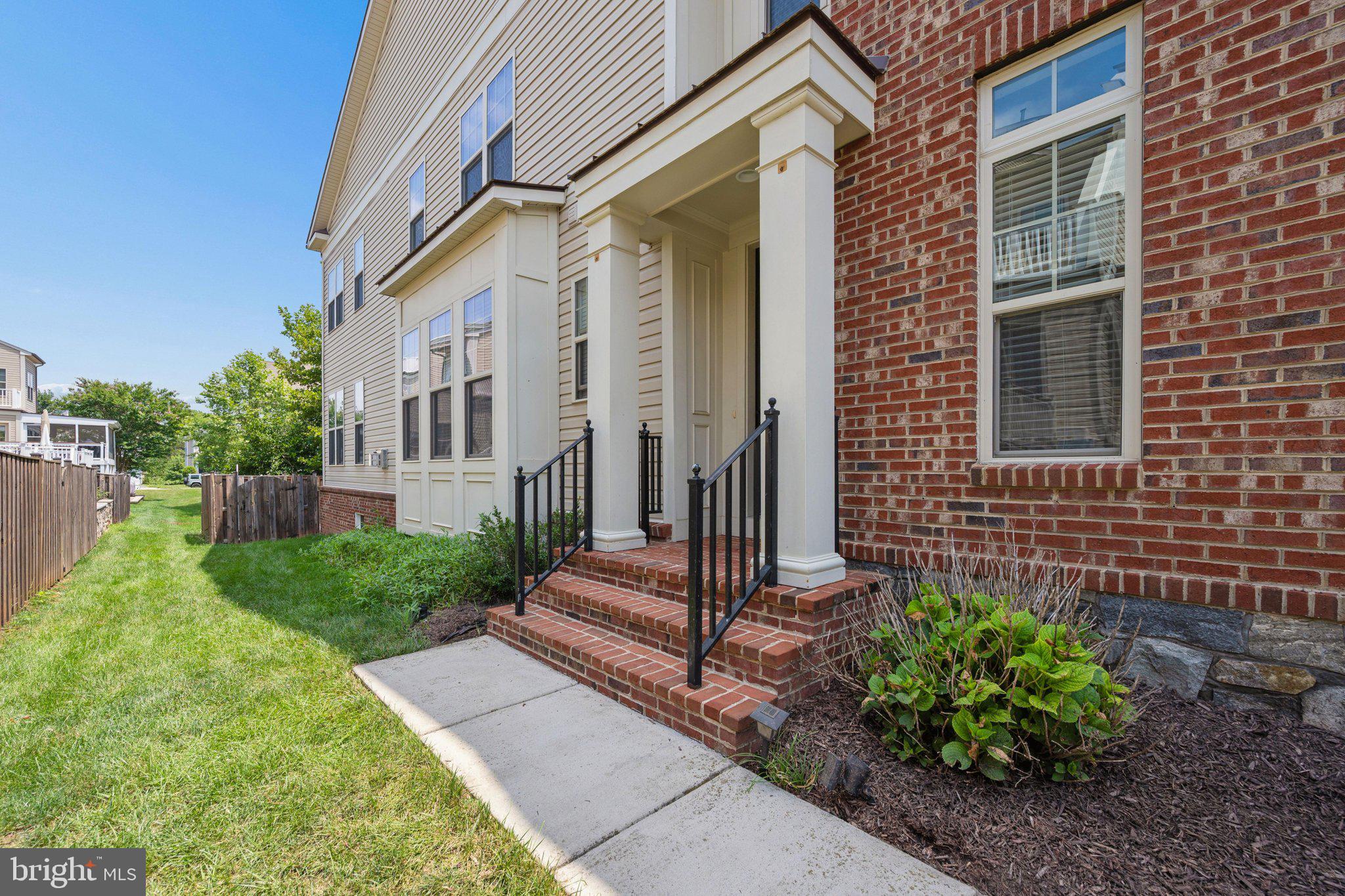 BRAMBLETON - Residential