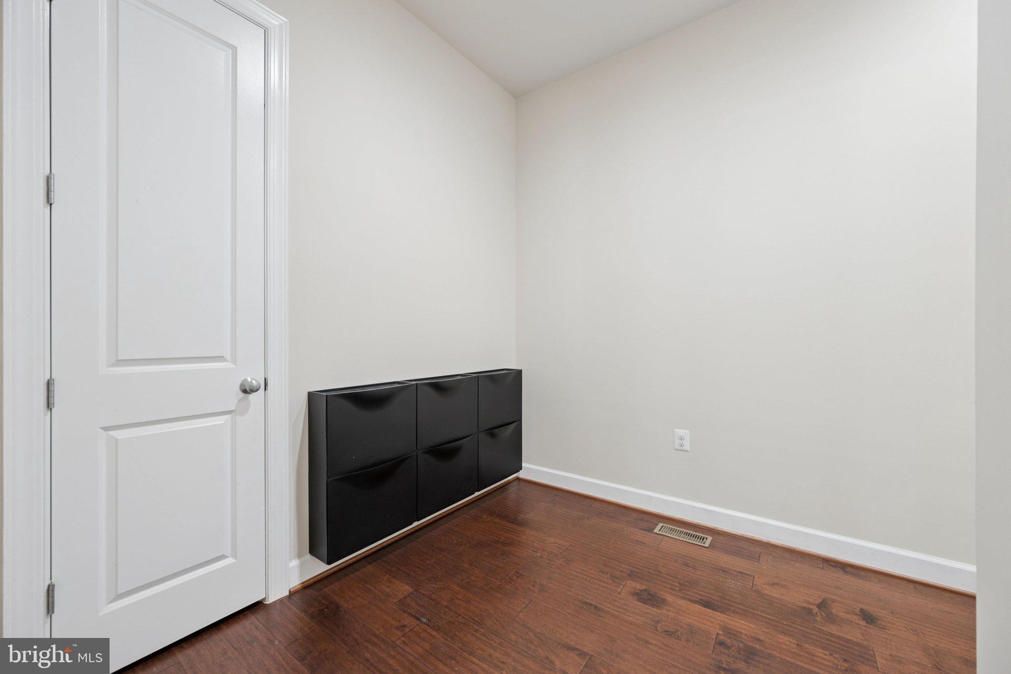 BRAMBLETON - Residential