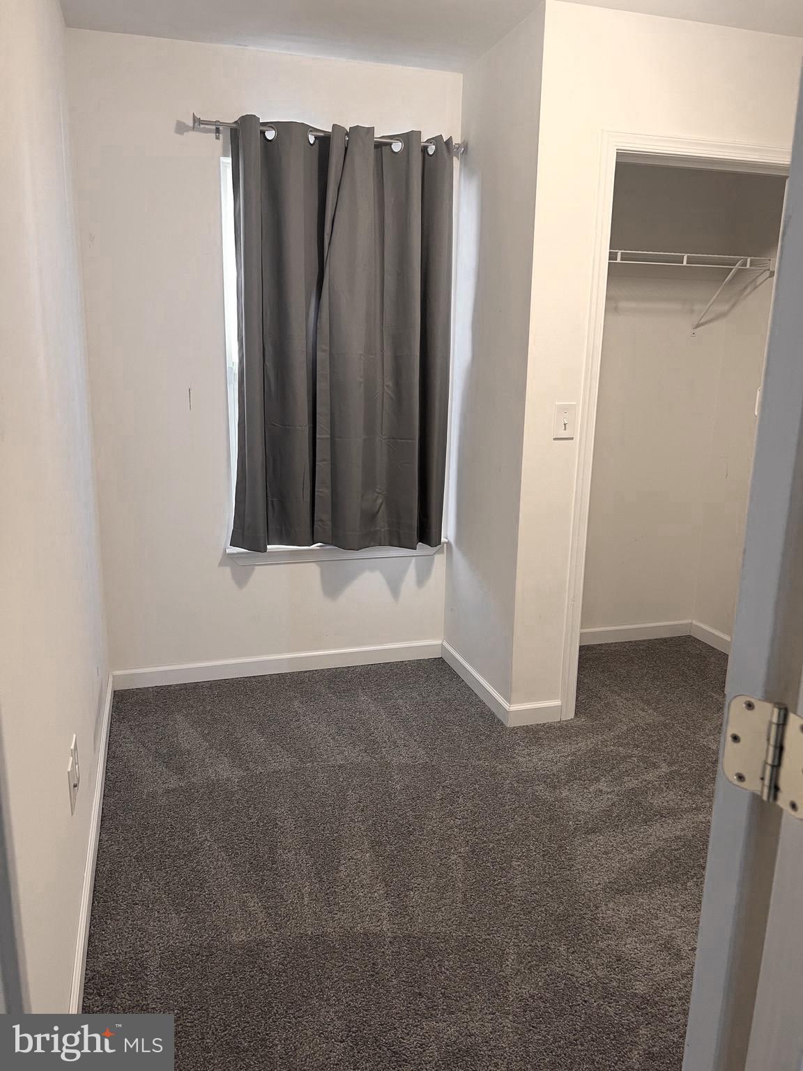 OAK TREE LANDING - Residential Lease