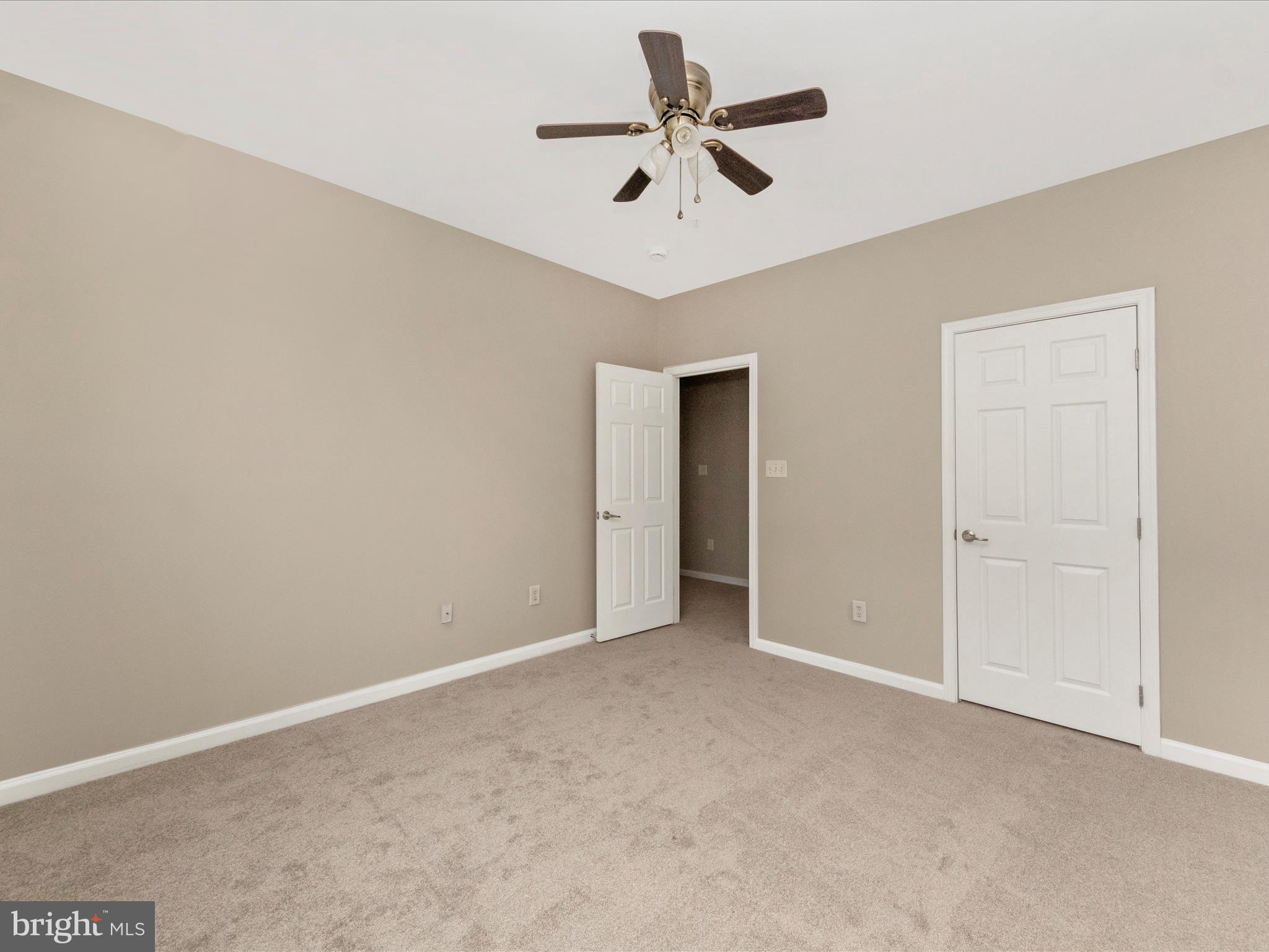 STONEY RUN - Residential Lease