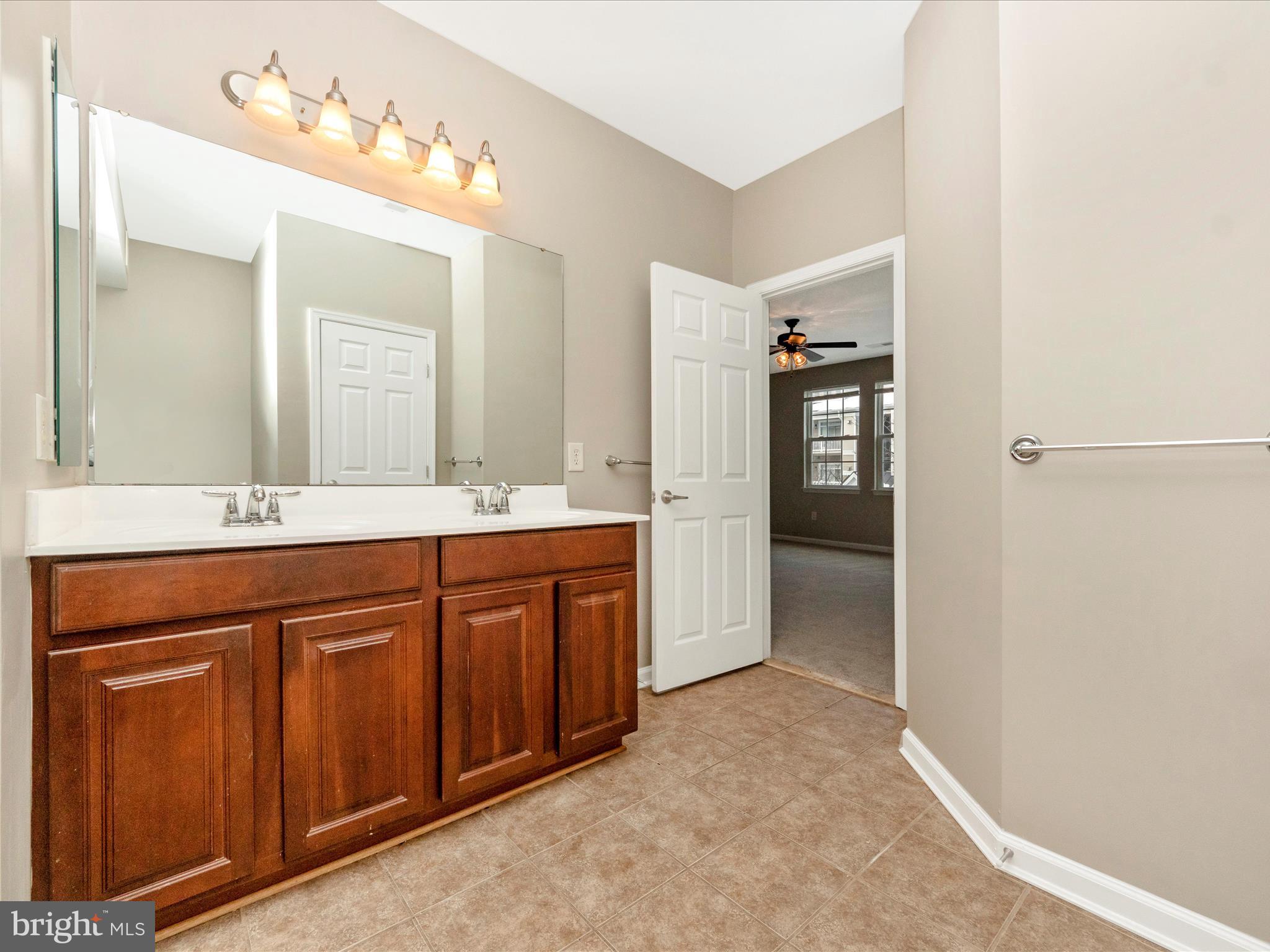 STONEY RUN - Residential Lease