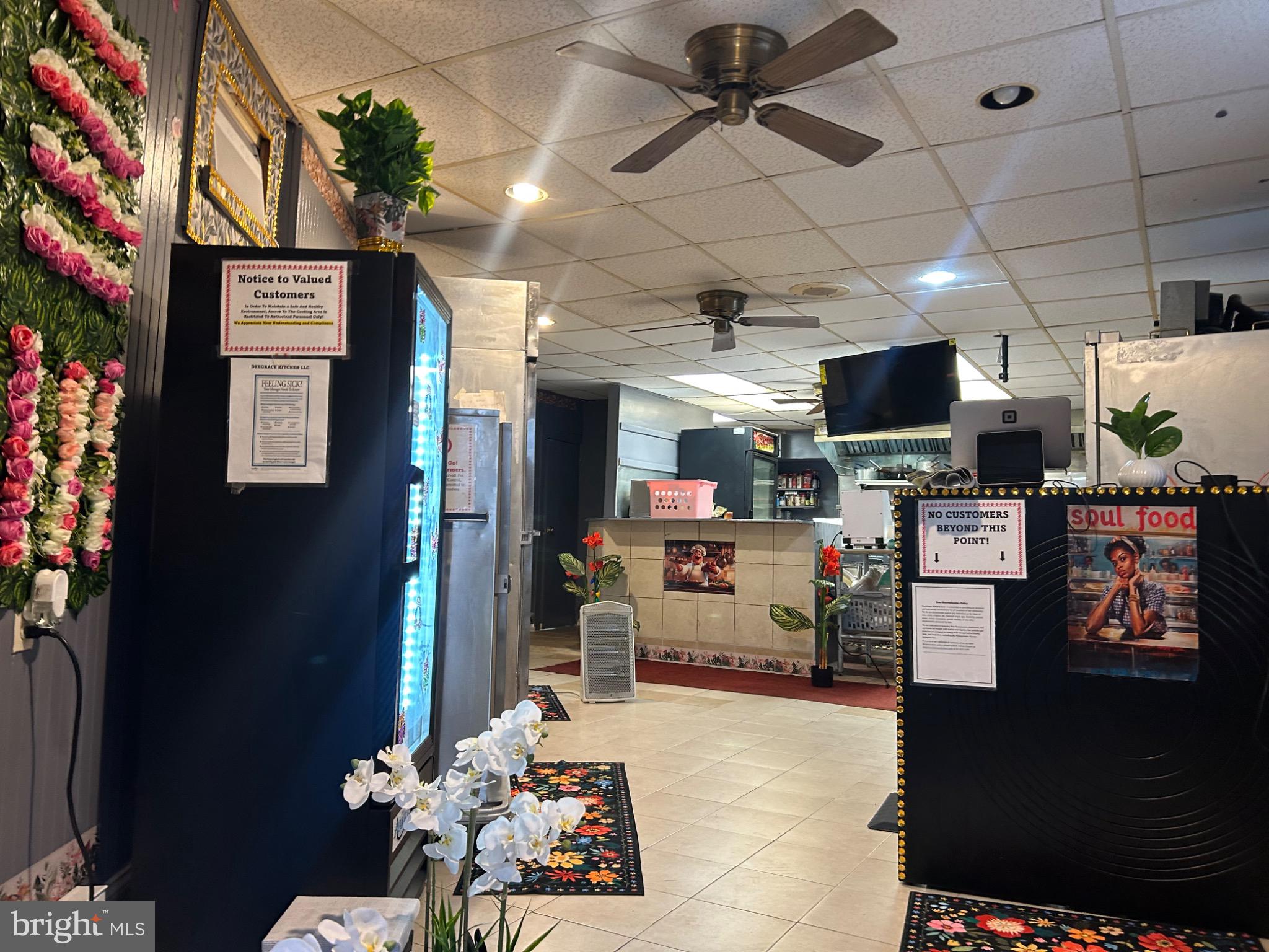 EAST OAK LANE - Business Opportunity
