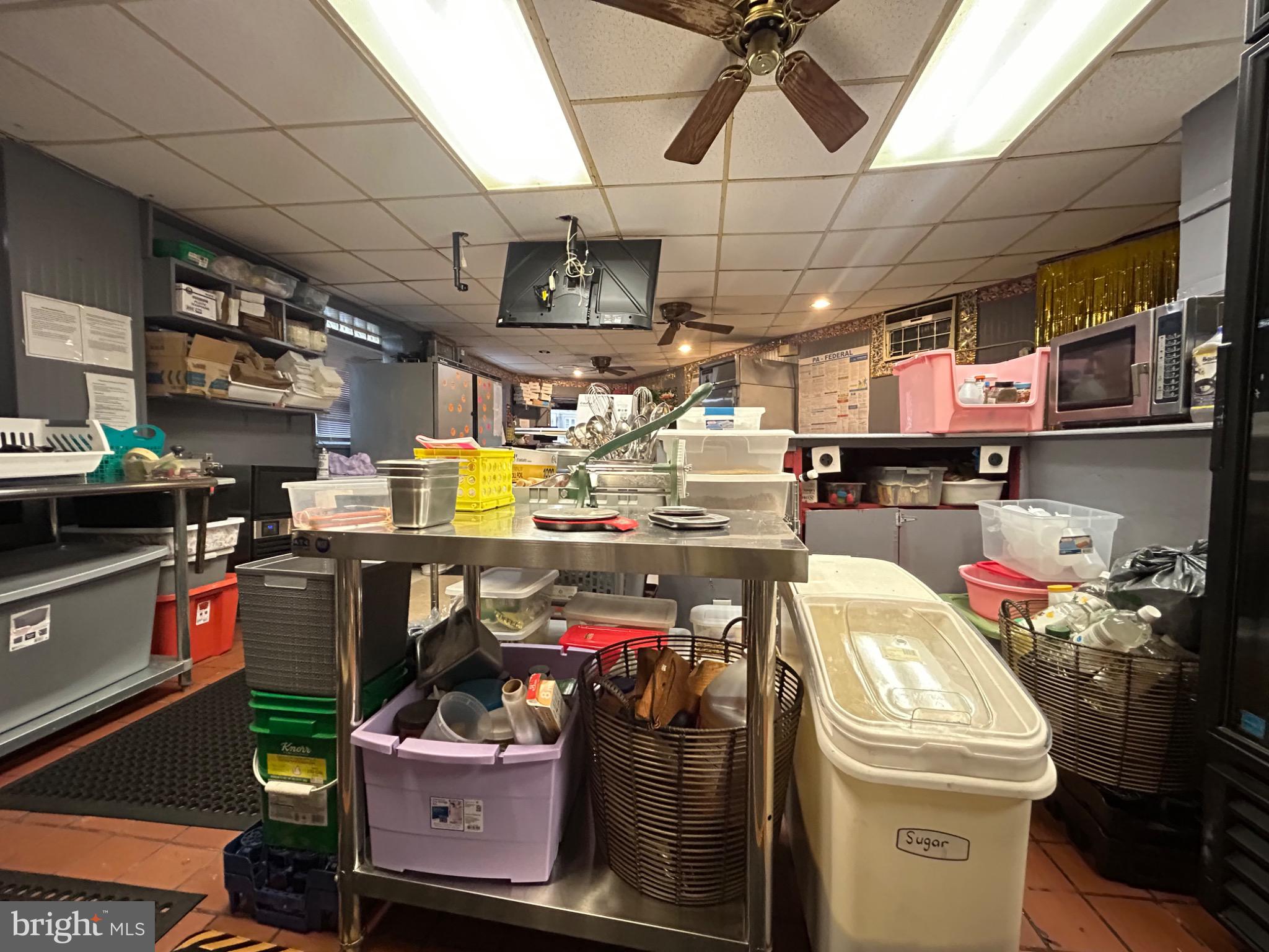 EAST OAK LANE - Business Opportunity