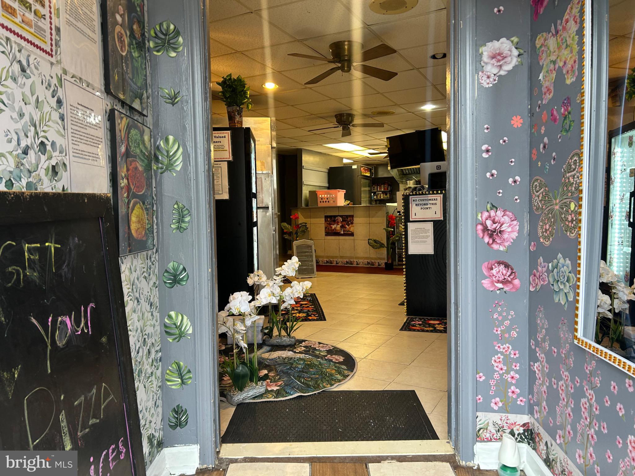 EAST OAK LANE - Business Opportunity