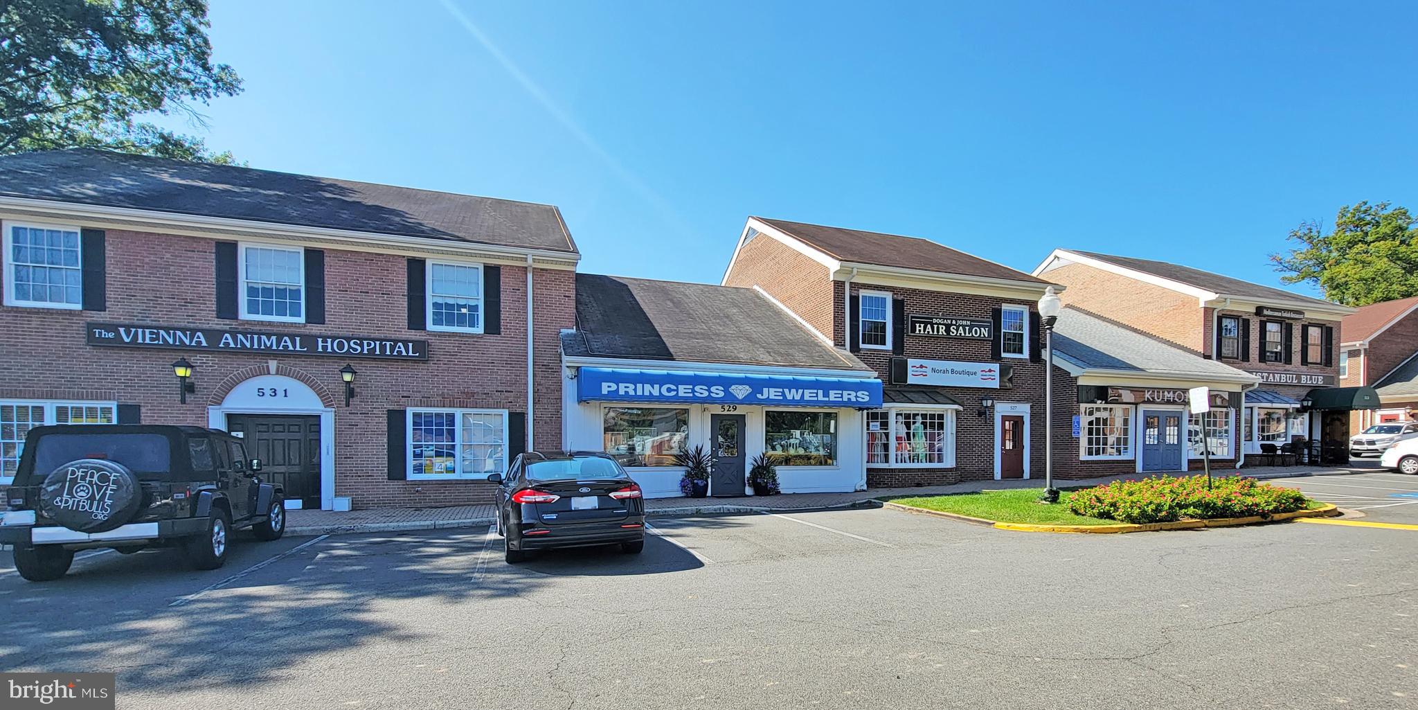 TYSONS WOODS - Residential