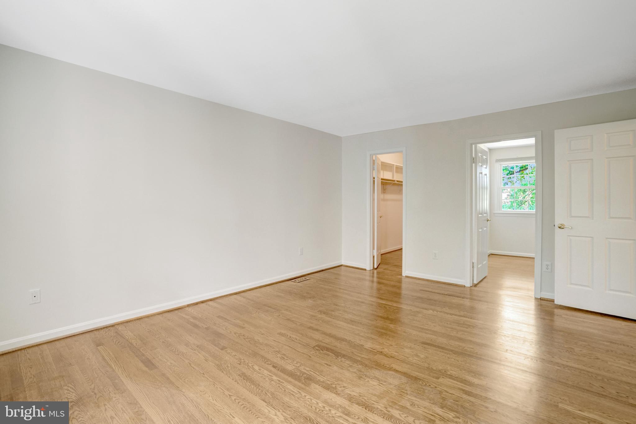 TYSONS WOODS - Residential