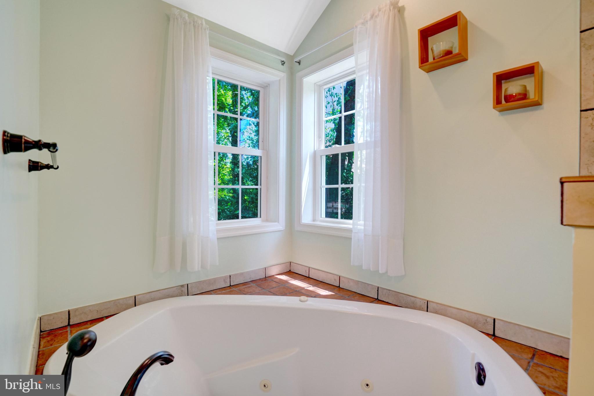 TYSONS WOODS - Residential
