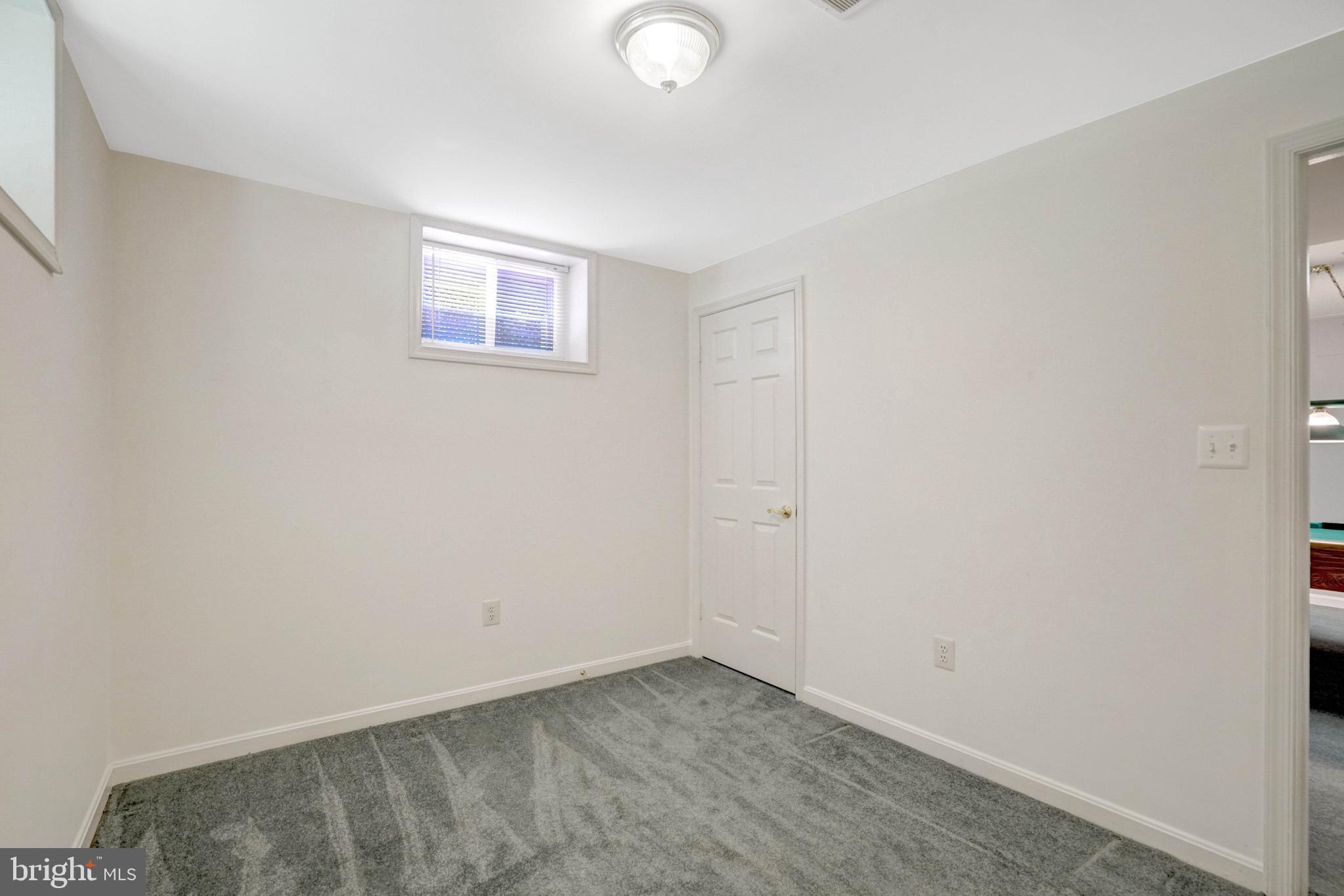 TYSONS WOODS - Residential
