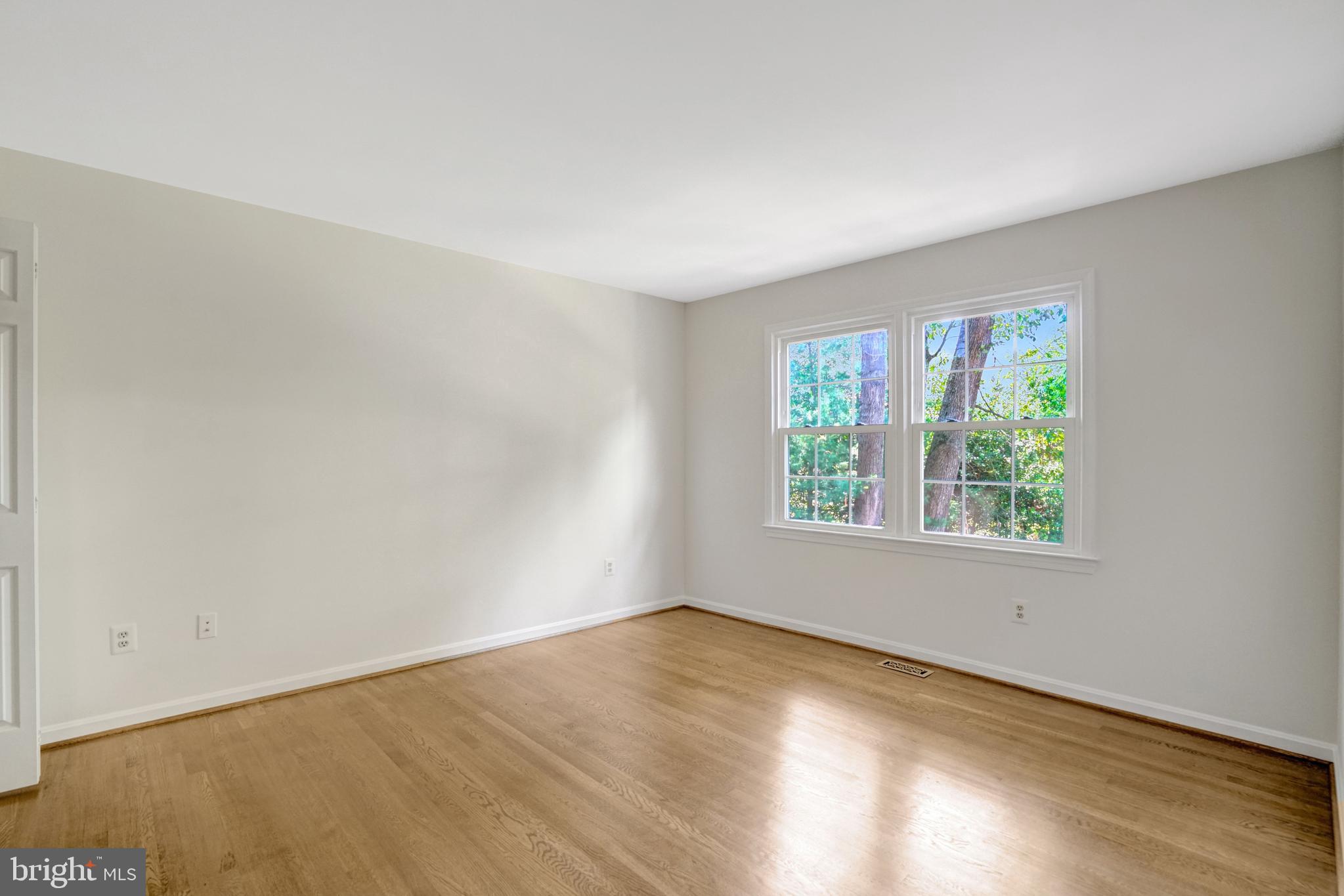 TYSONS WOODS - Residential