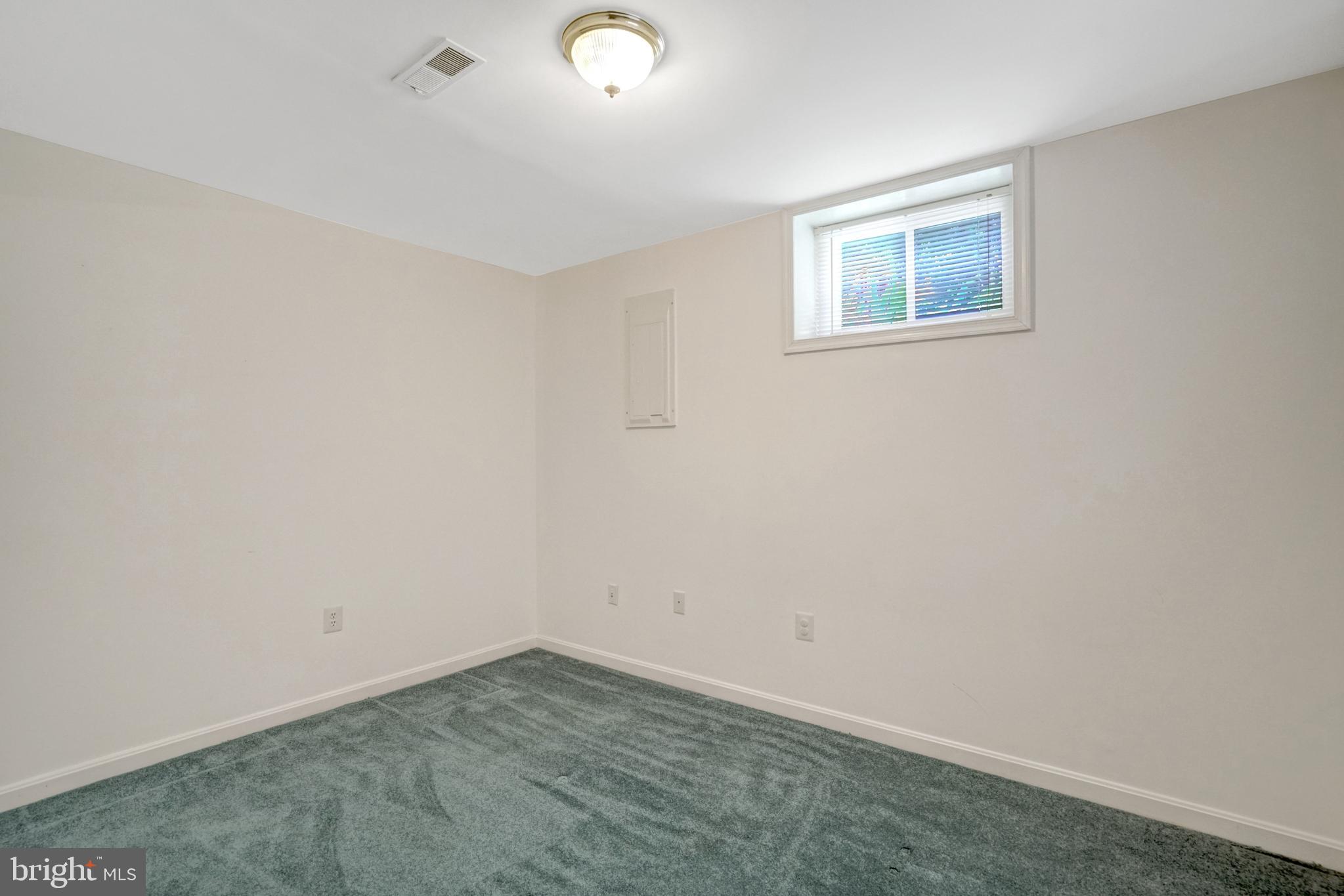 TYSONS WOODS - Residential