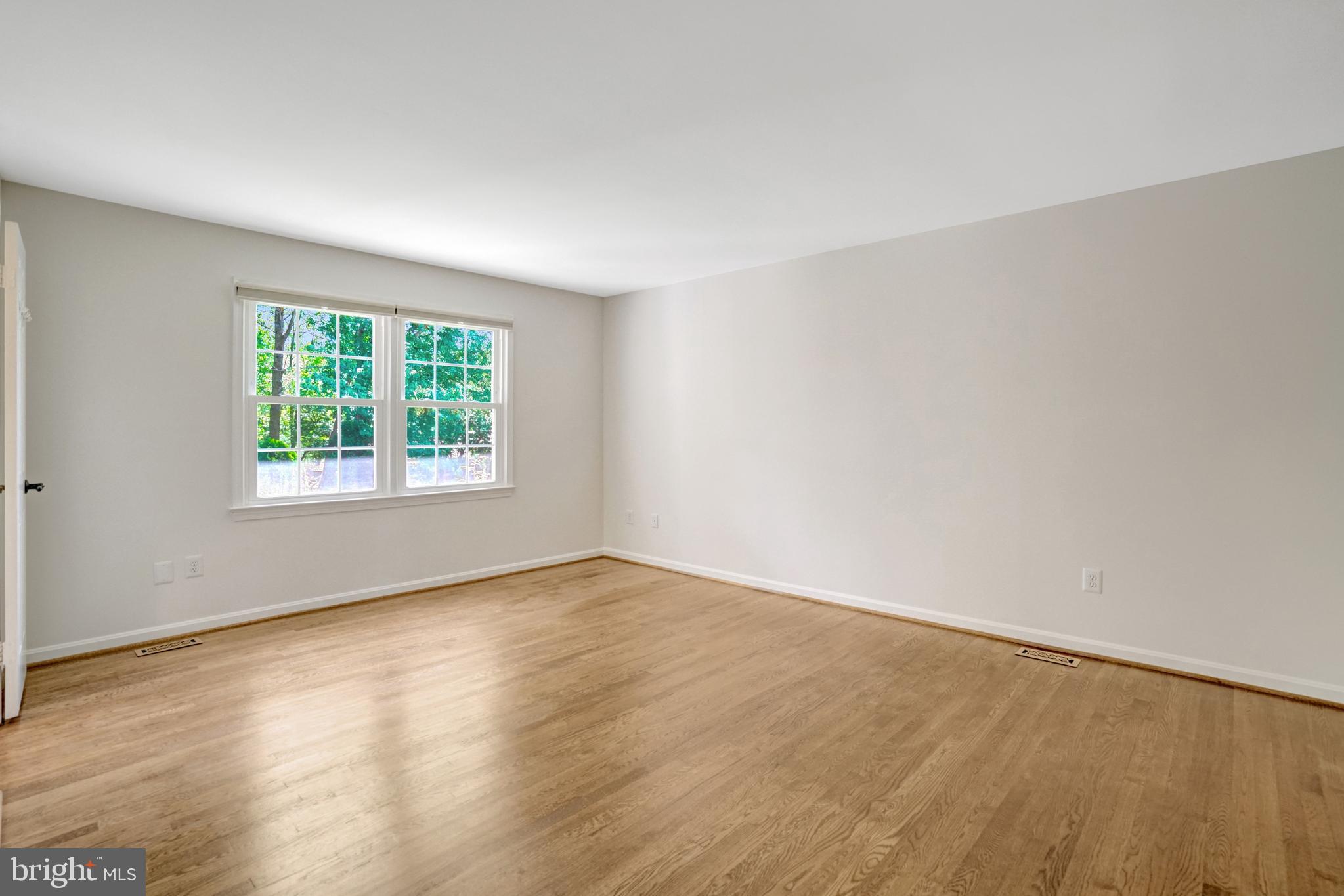 TYSONS WOODS - Residential