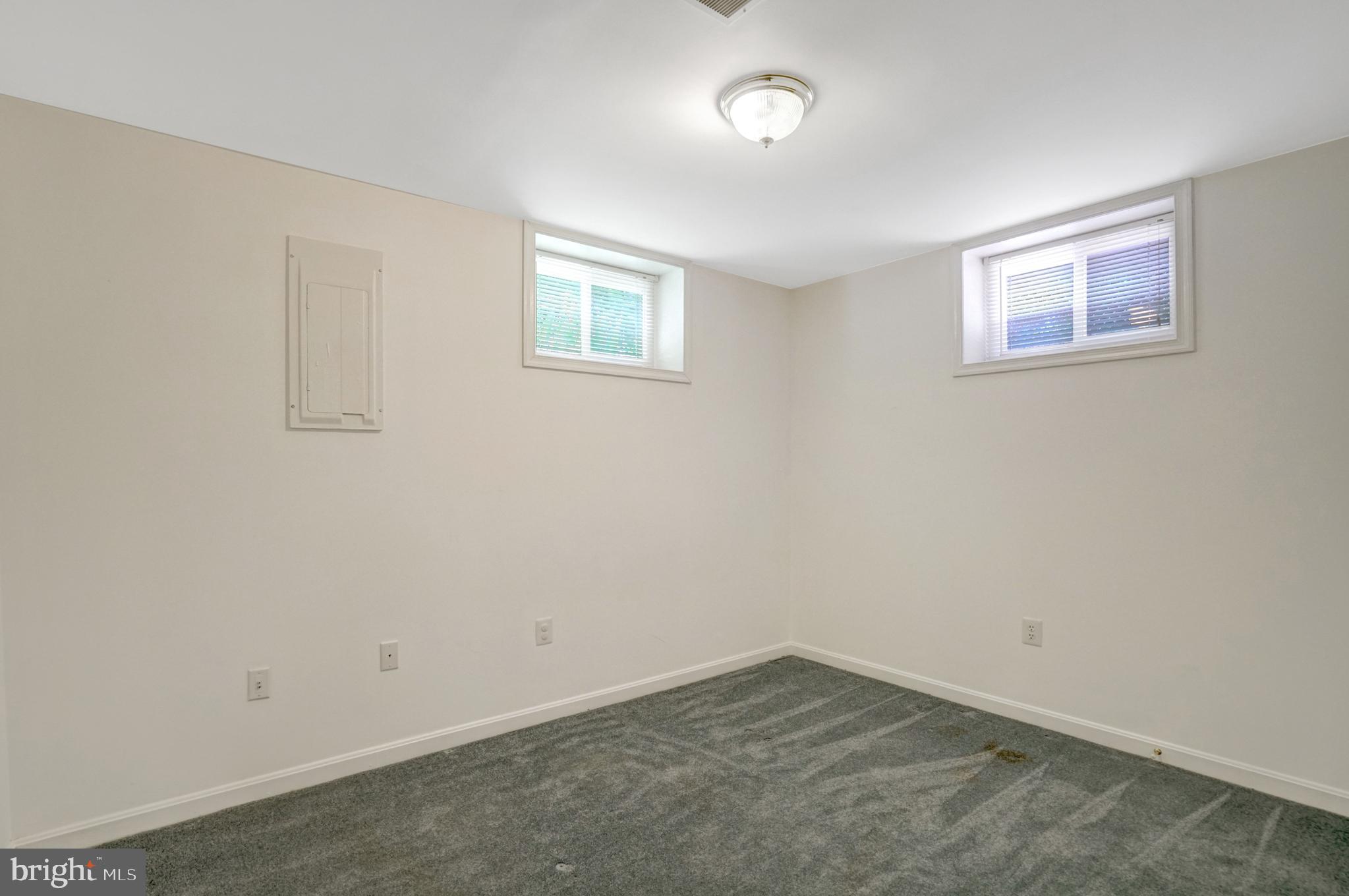 TYSONS WOODS - Residential
