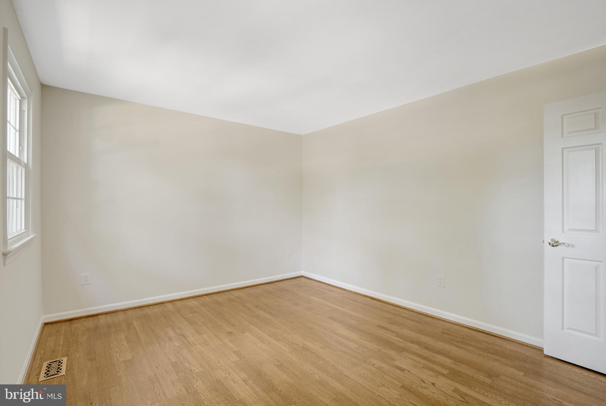 TYSONS WOODS - Residential