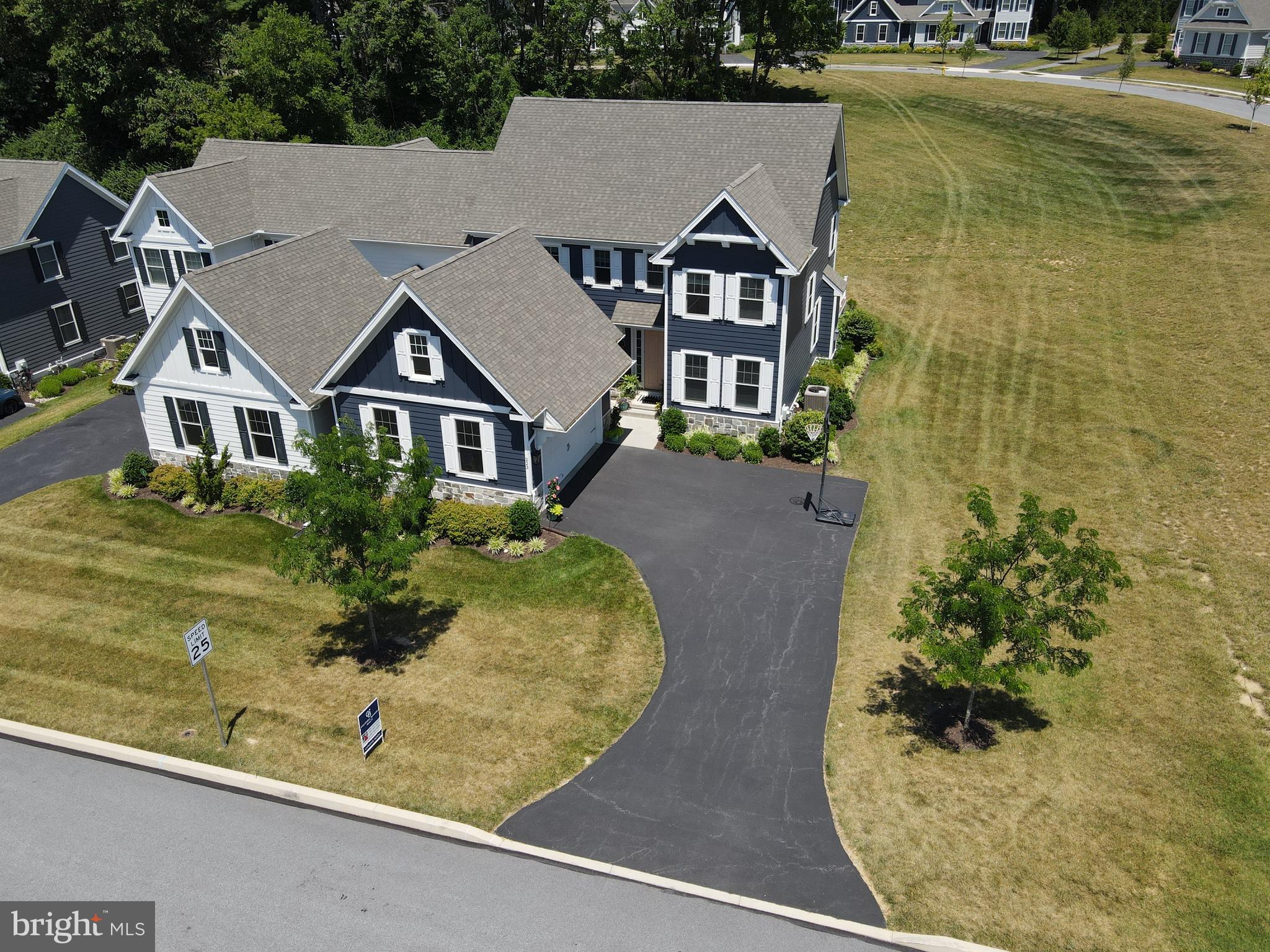 THE VILLAGES AT NORTHRIDGE - Residential