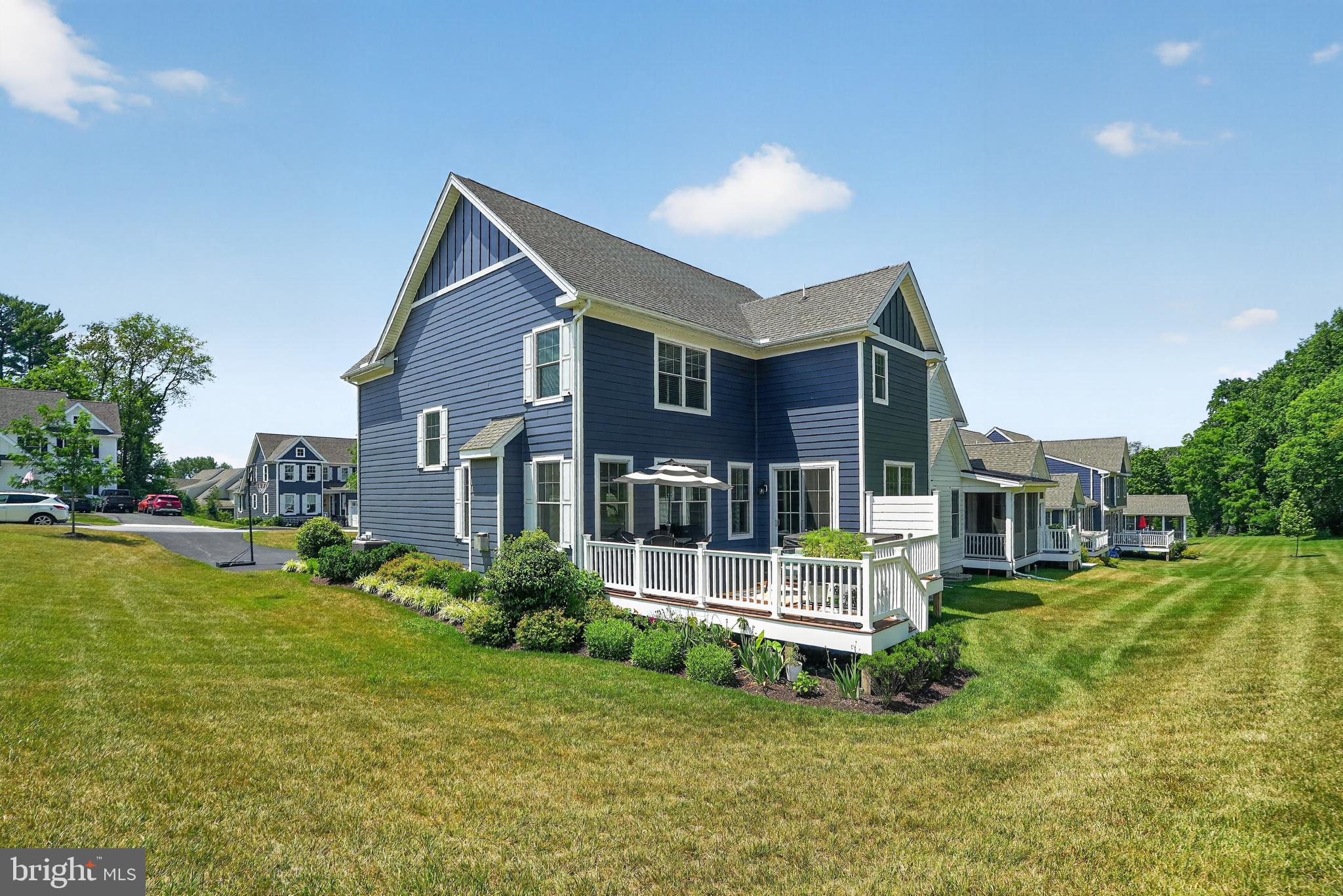 THE VILLAGES AT NORTHRIDGE - Residential