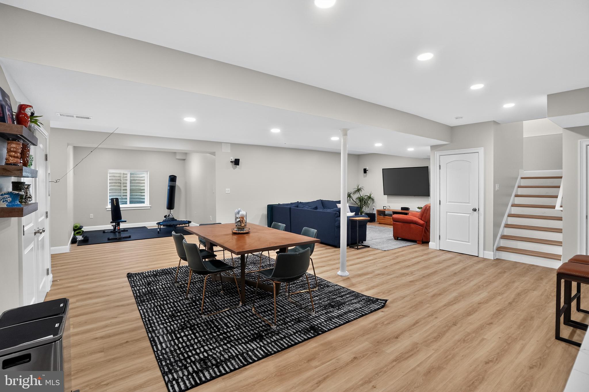 THE VILLAGES AT NORTHRIDGE - Residential