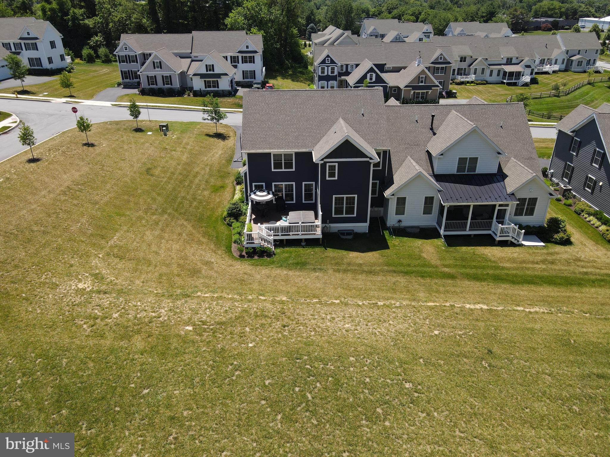 THE VILLAGES AT NORTHRIDGE - Residential