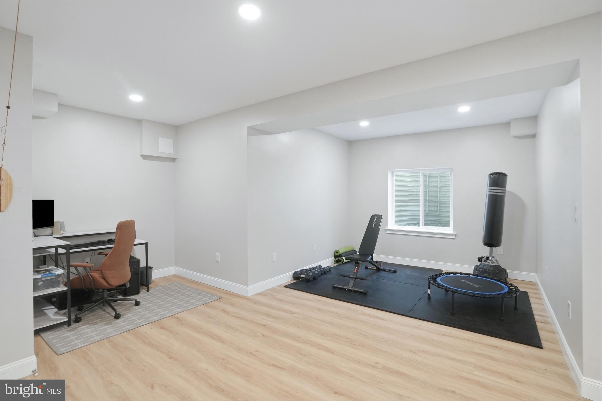 THE VILLAGES AT NORTHRIDGE - Residential