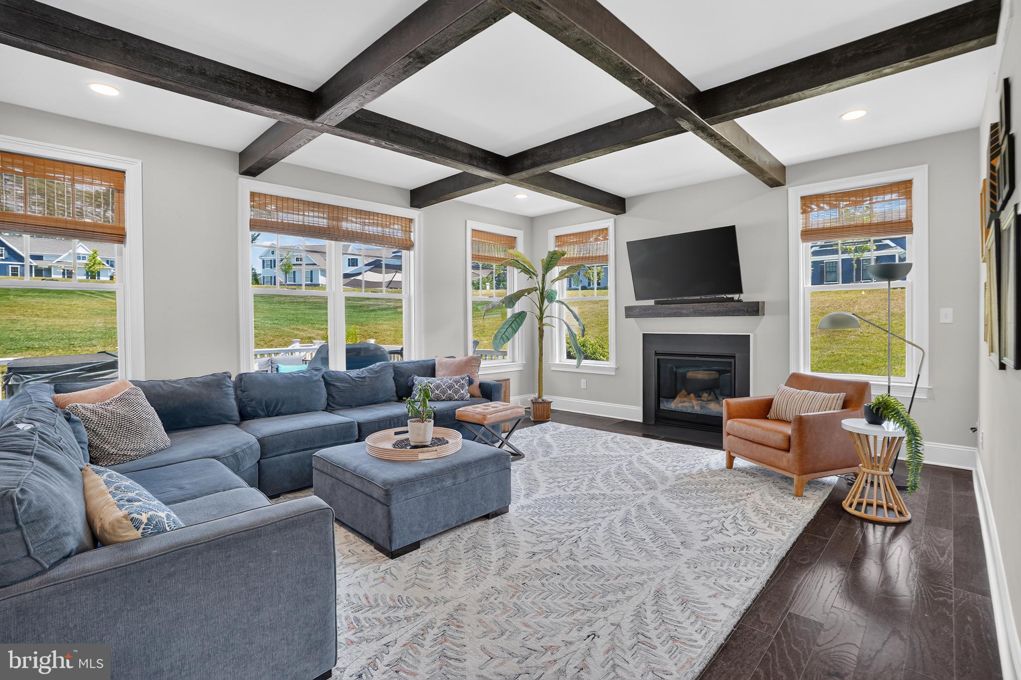 THE VILLAGES AT NORTHRIDGE - Residential