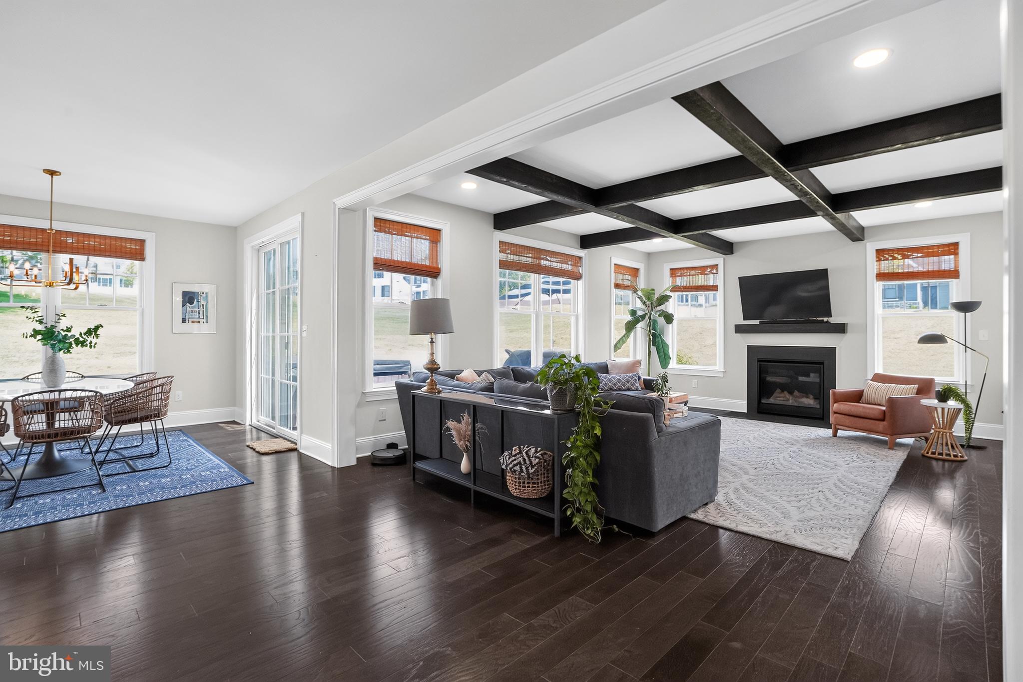 THE VILLAGES AT NORTHRIDGE - Residential