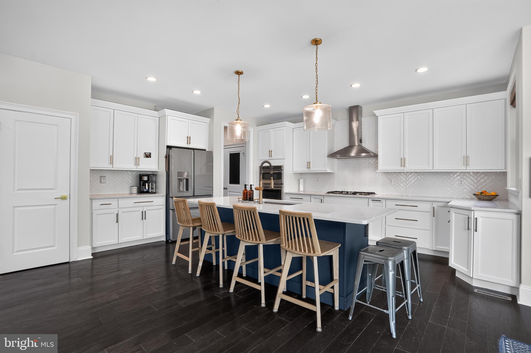 THE VILLAGES AT NORTHRIDGE - Residential