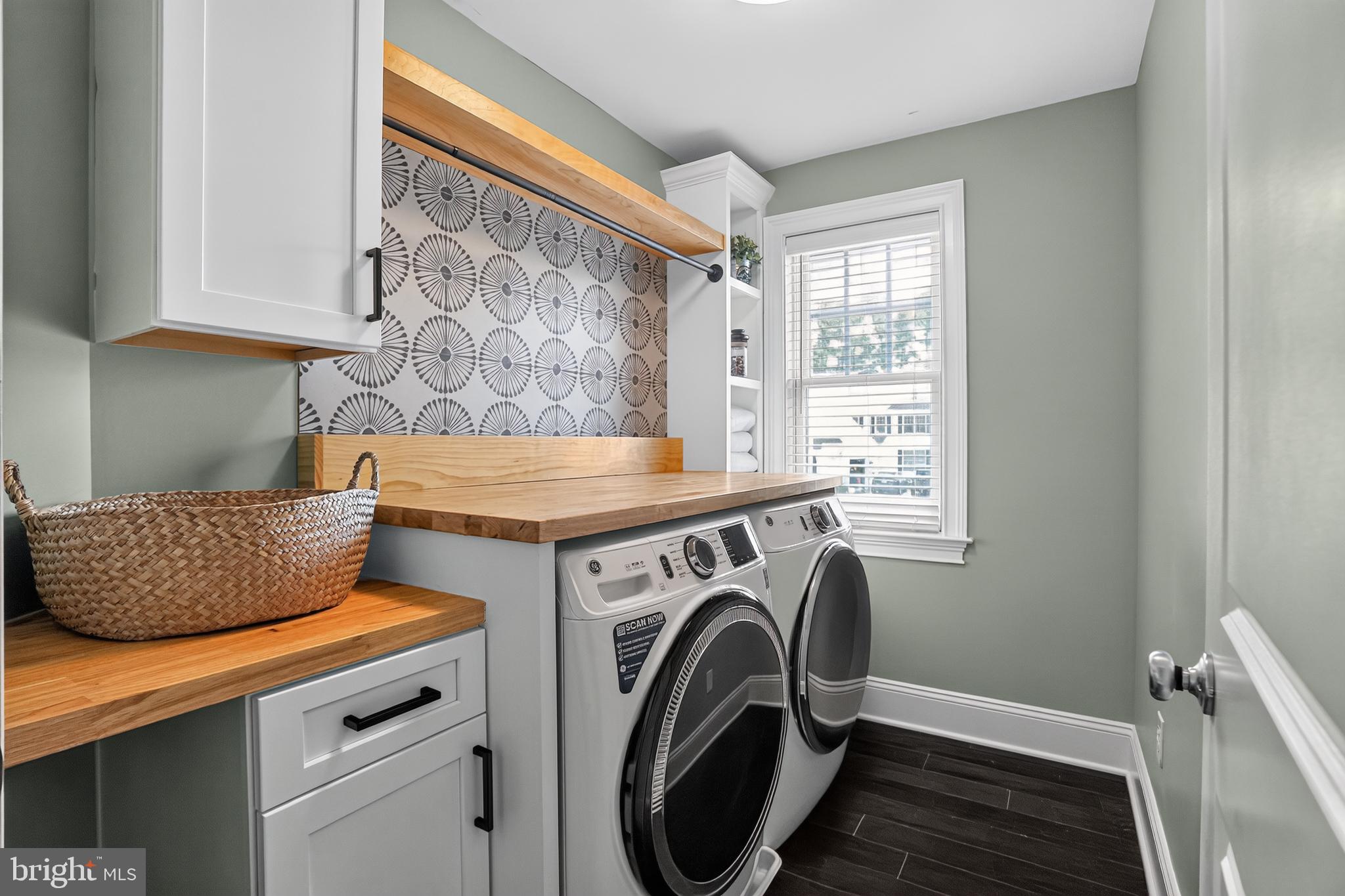 THE VILLAGES AT NORTHRIDGE - Residential