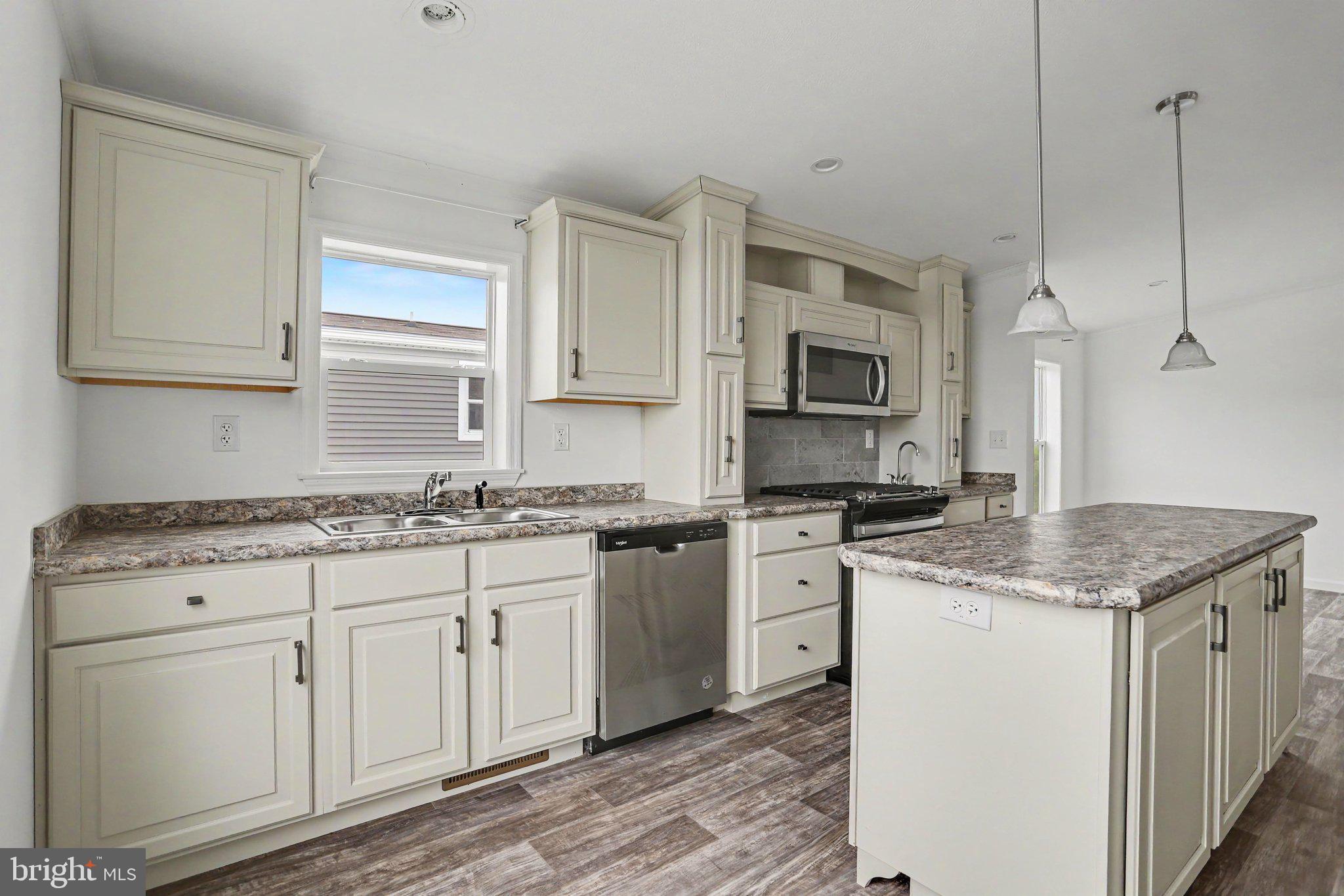 SHADOWSTONE VILLAGE - Residential