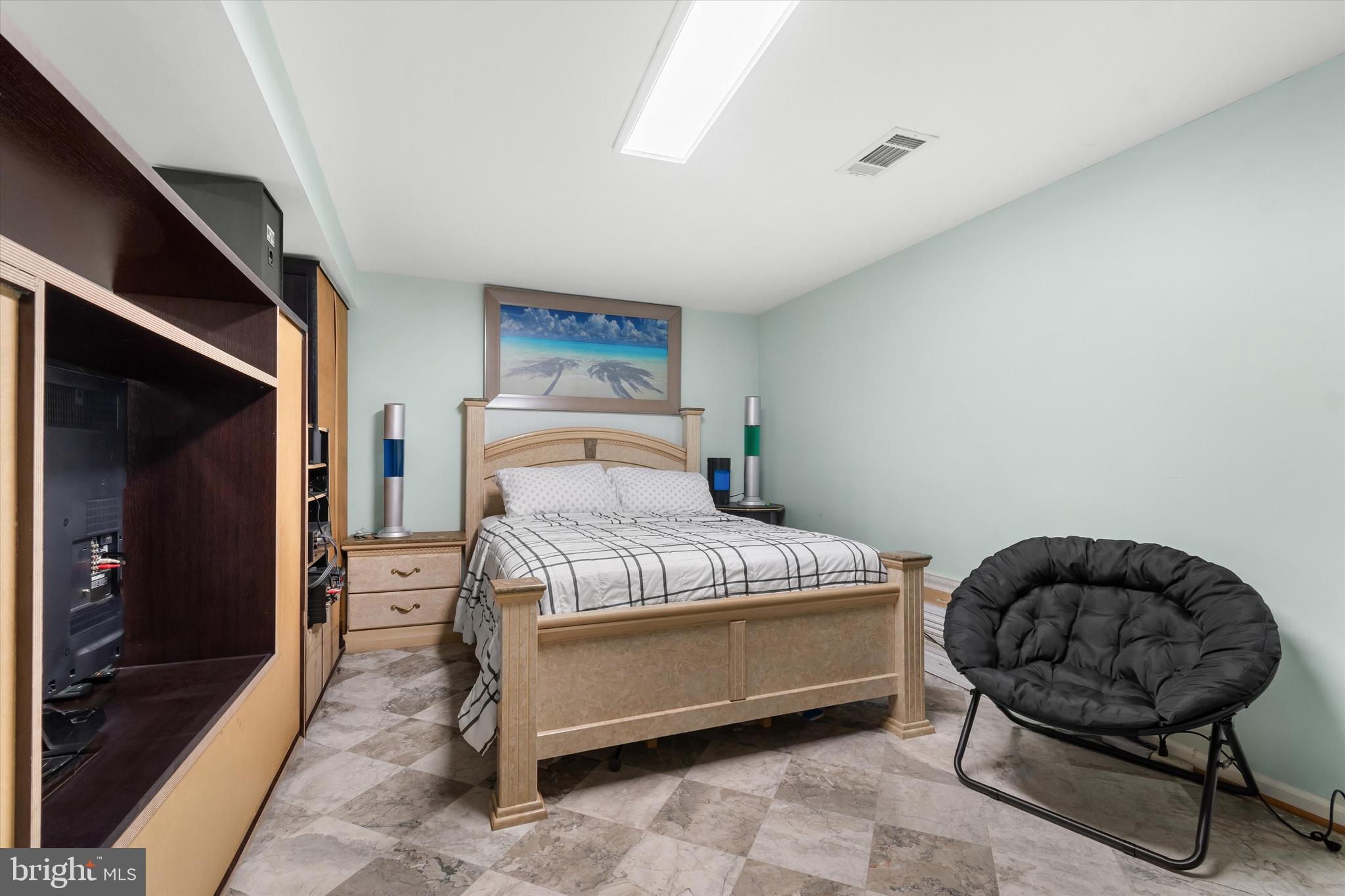 WEST SPRINGFIELD VILLAGE - Residential