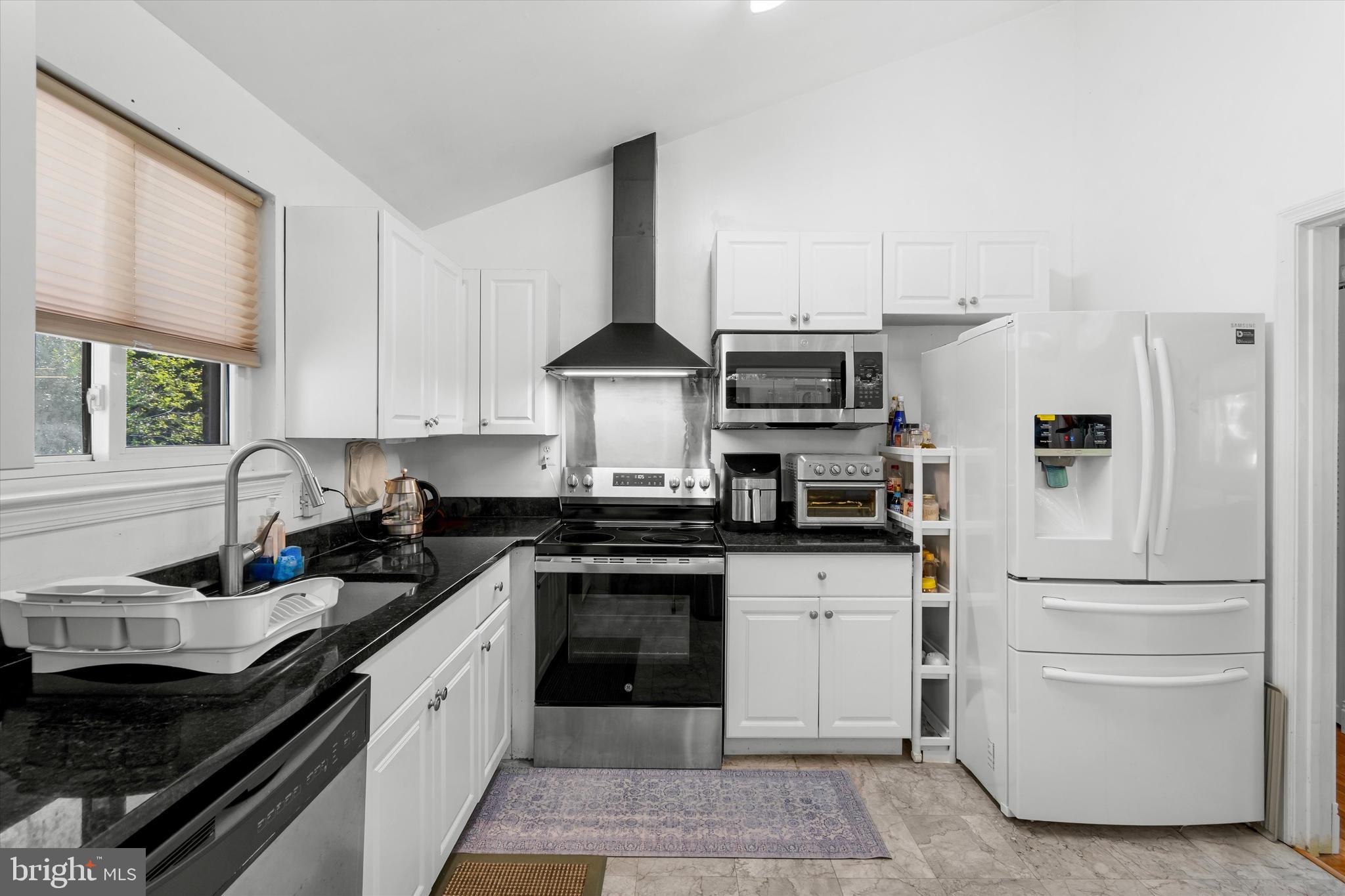 WEST SPRINGFIELD VILLAGE - Residential