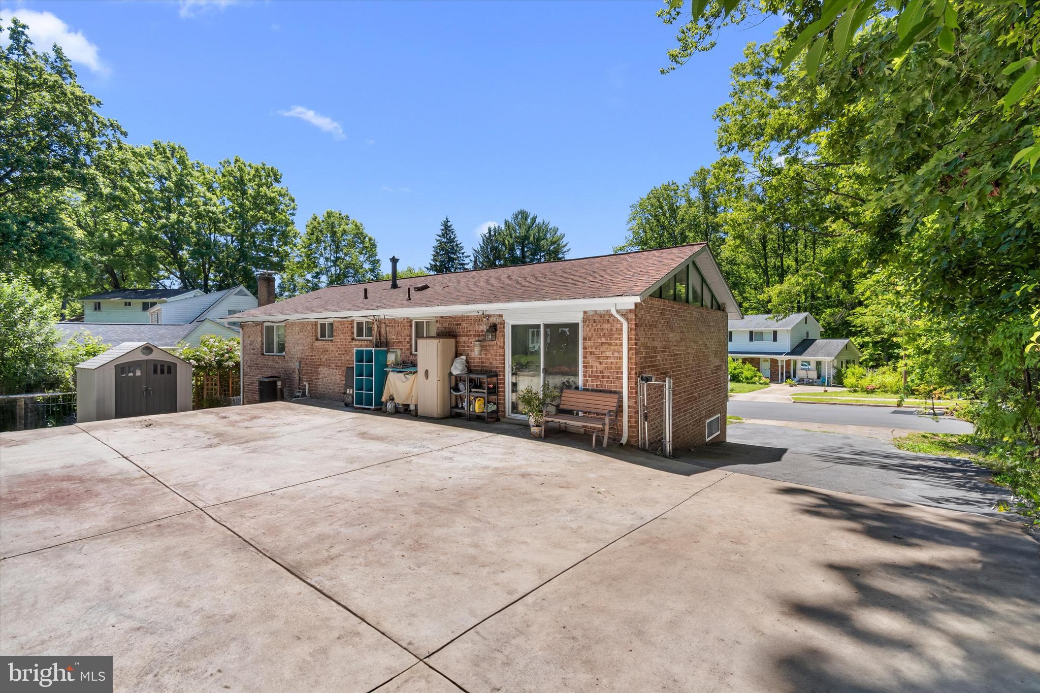 WEST SPRINGFIELD VILLAGE - Residential