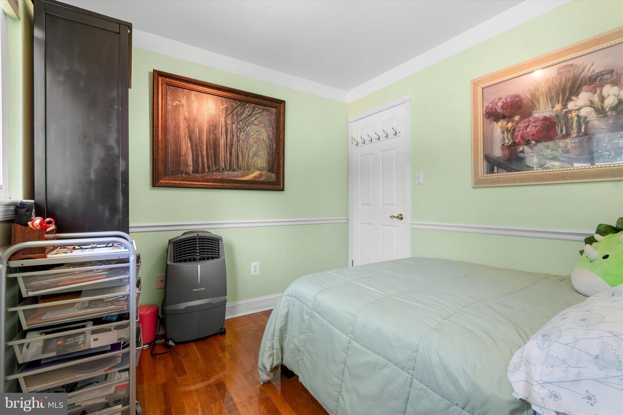 WEST SPRINGFIELD VILLAGE - Residential