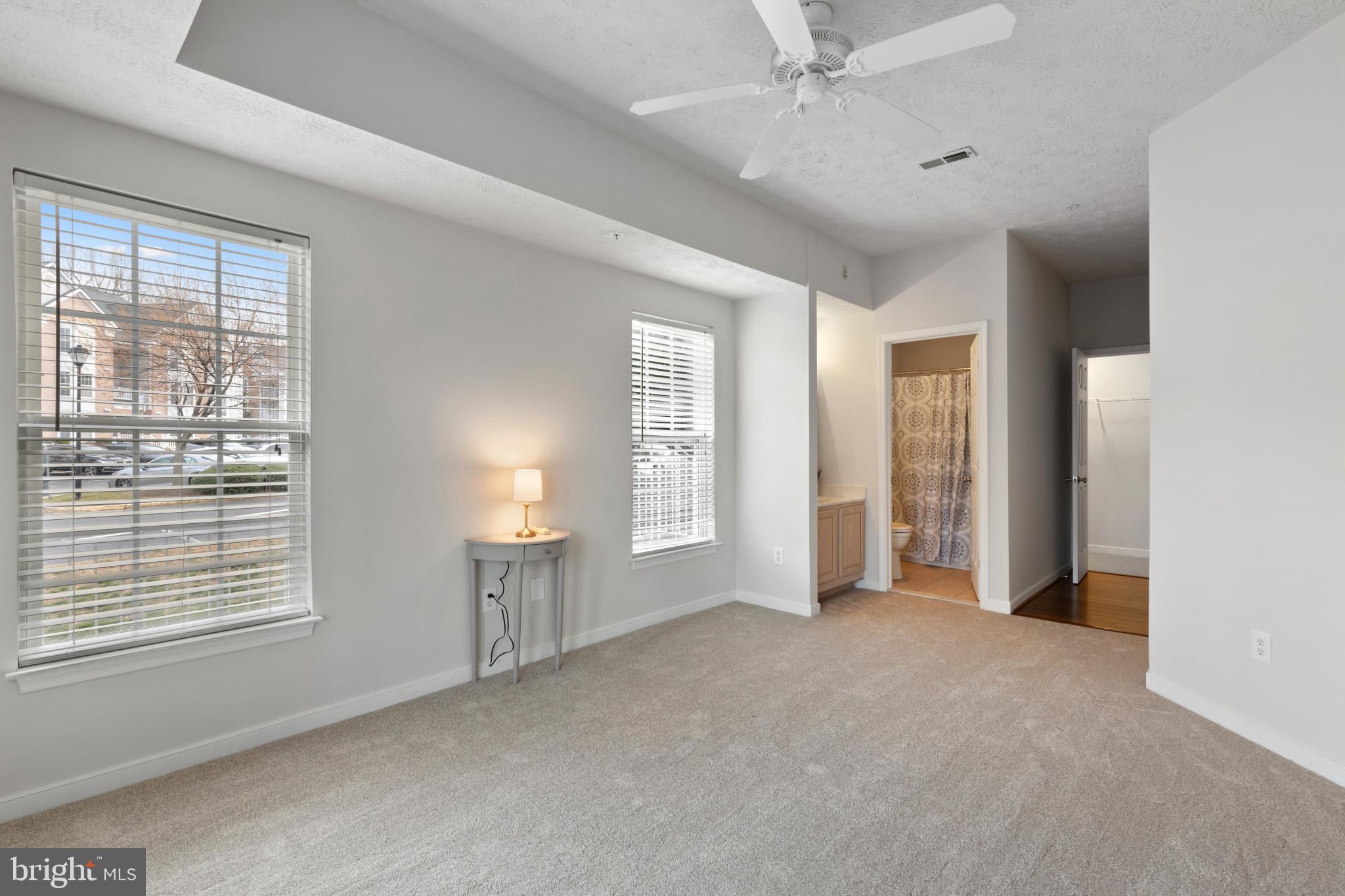 RIVERGATE - Residential