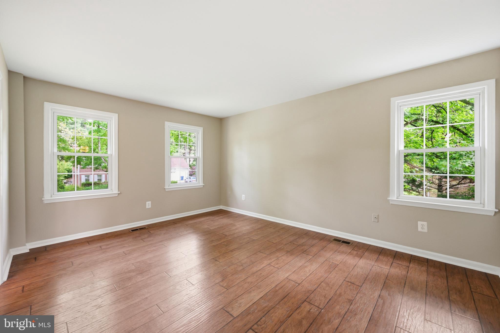 RUNNING BROOK - Residential
