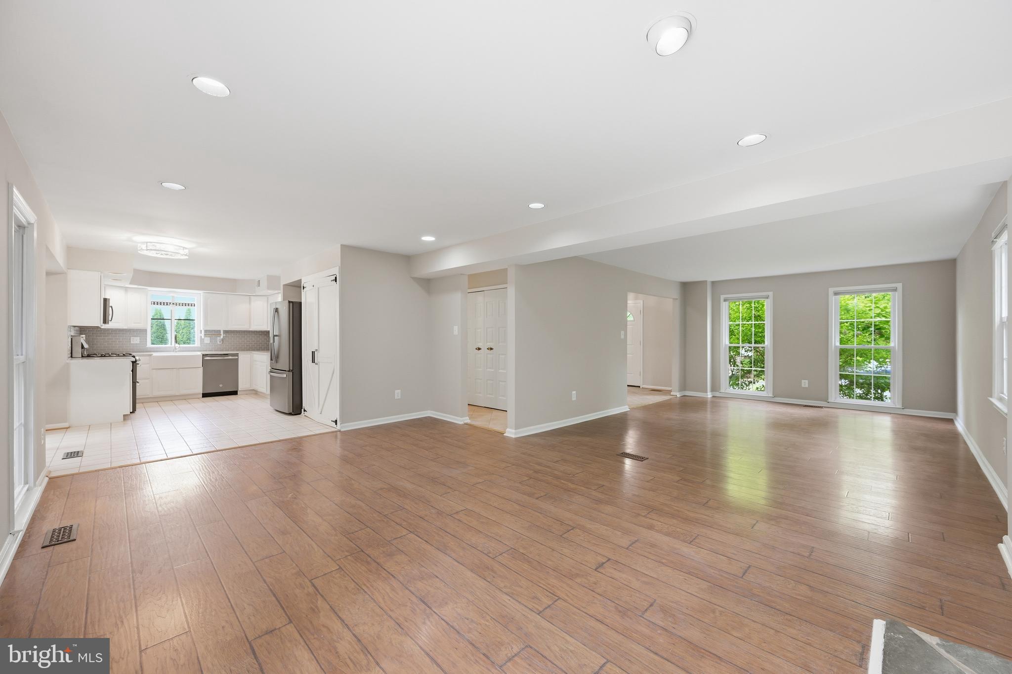 RUNNING BROOK - Residential