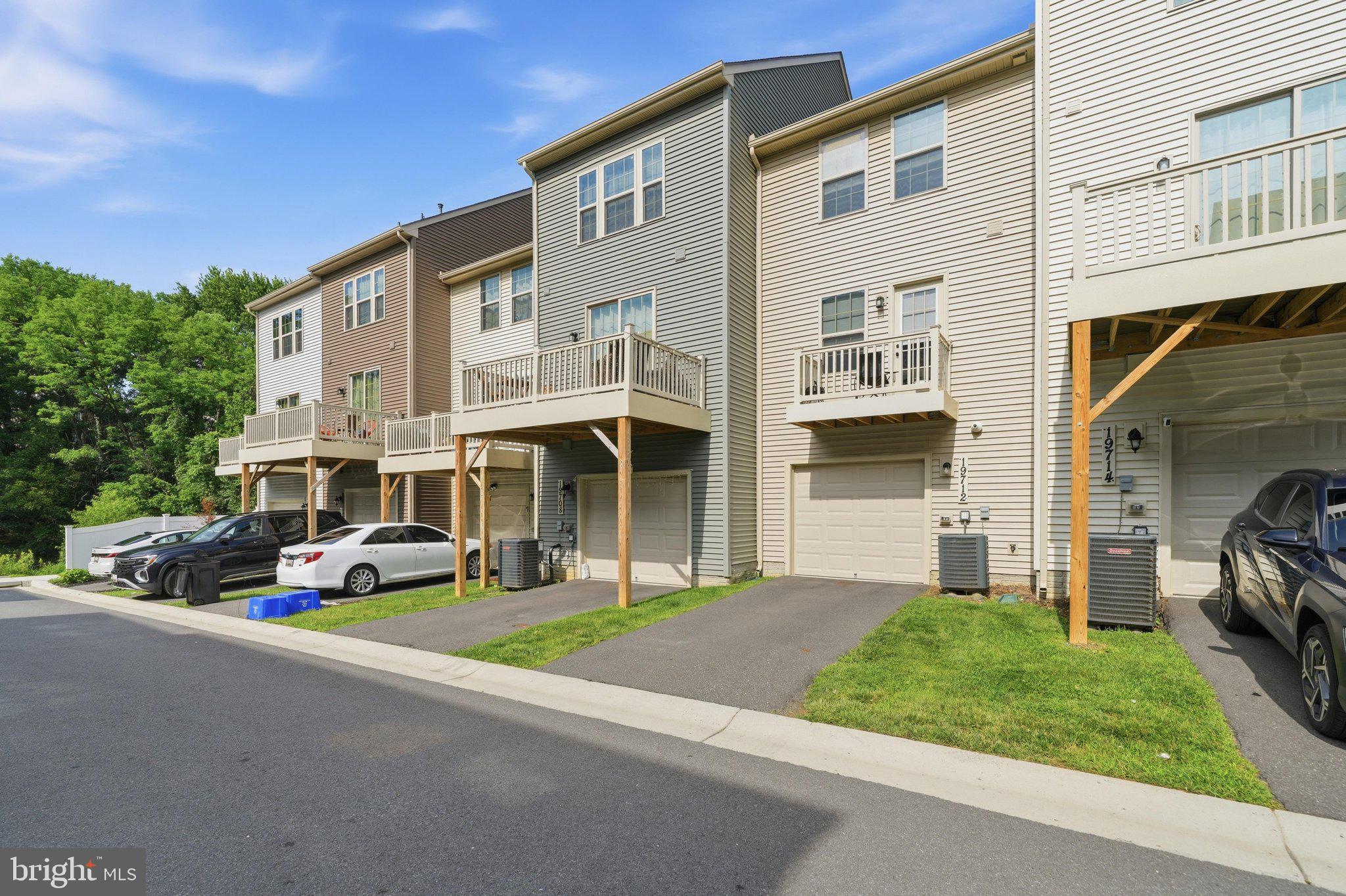MONTGOMERY VILLAGE - Residential