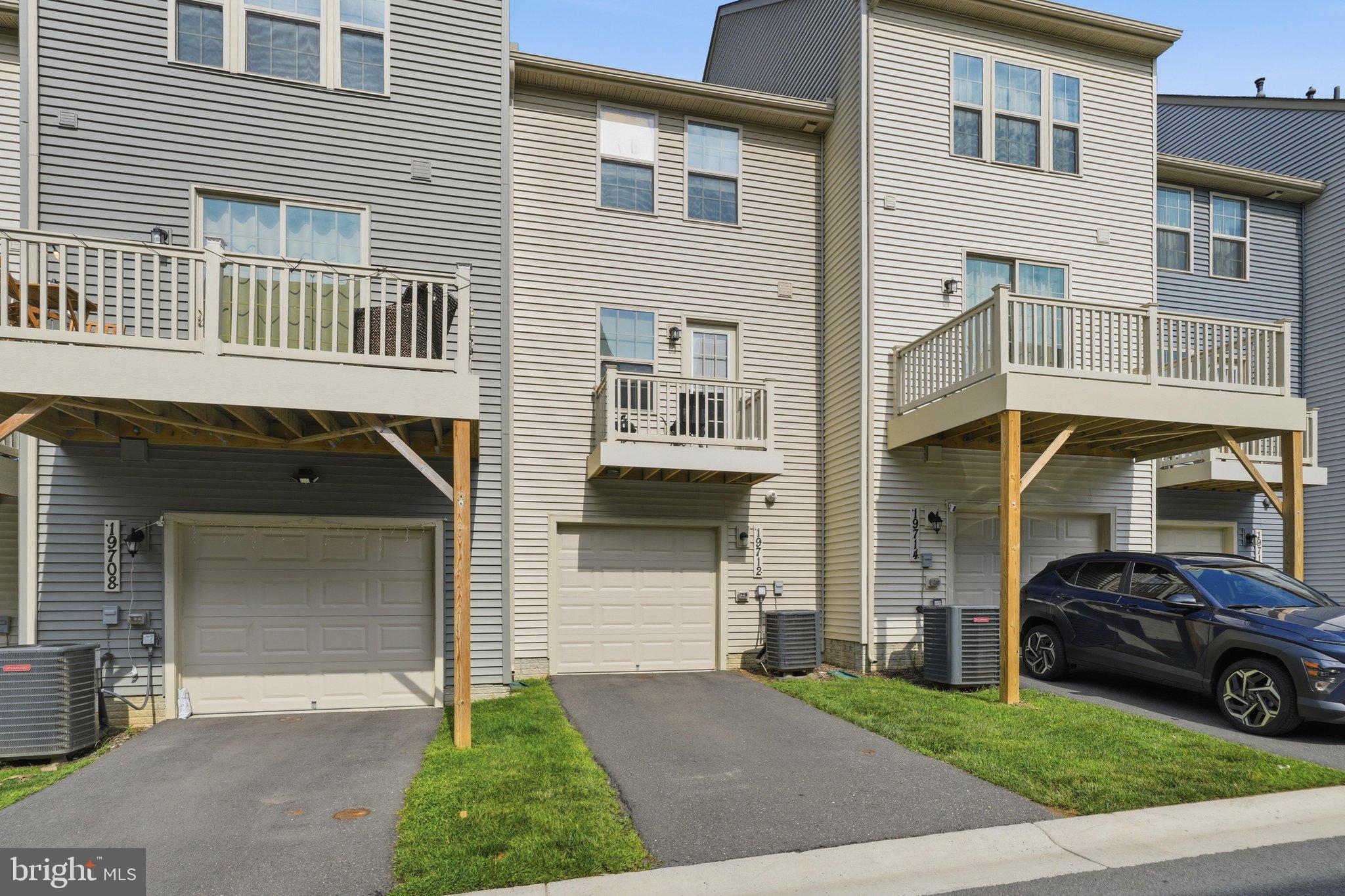 MONTGOMERY VILLAGE - Residential