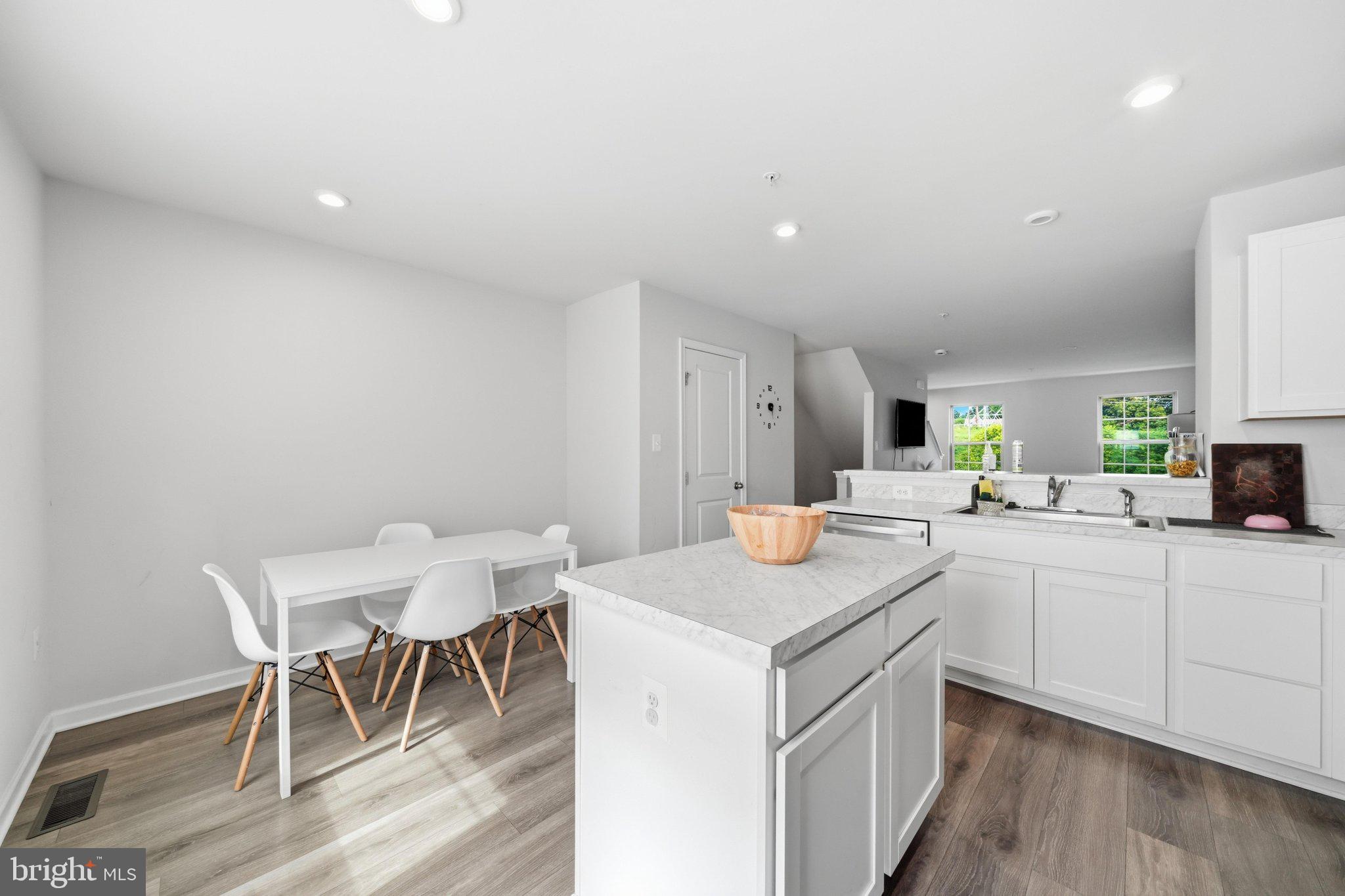 MONTGOMERY VILLAGE - Residential