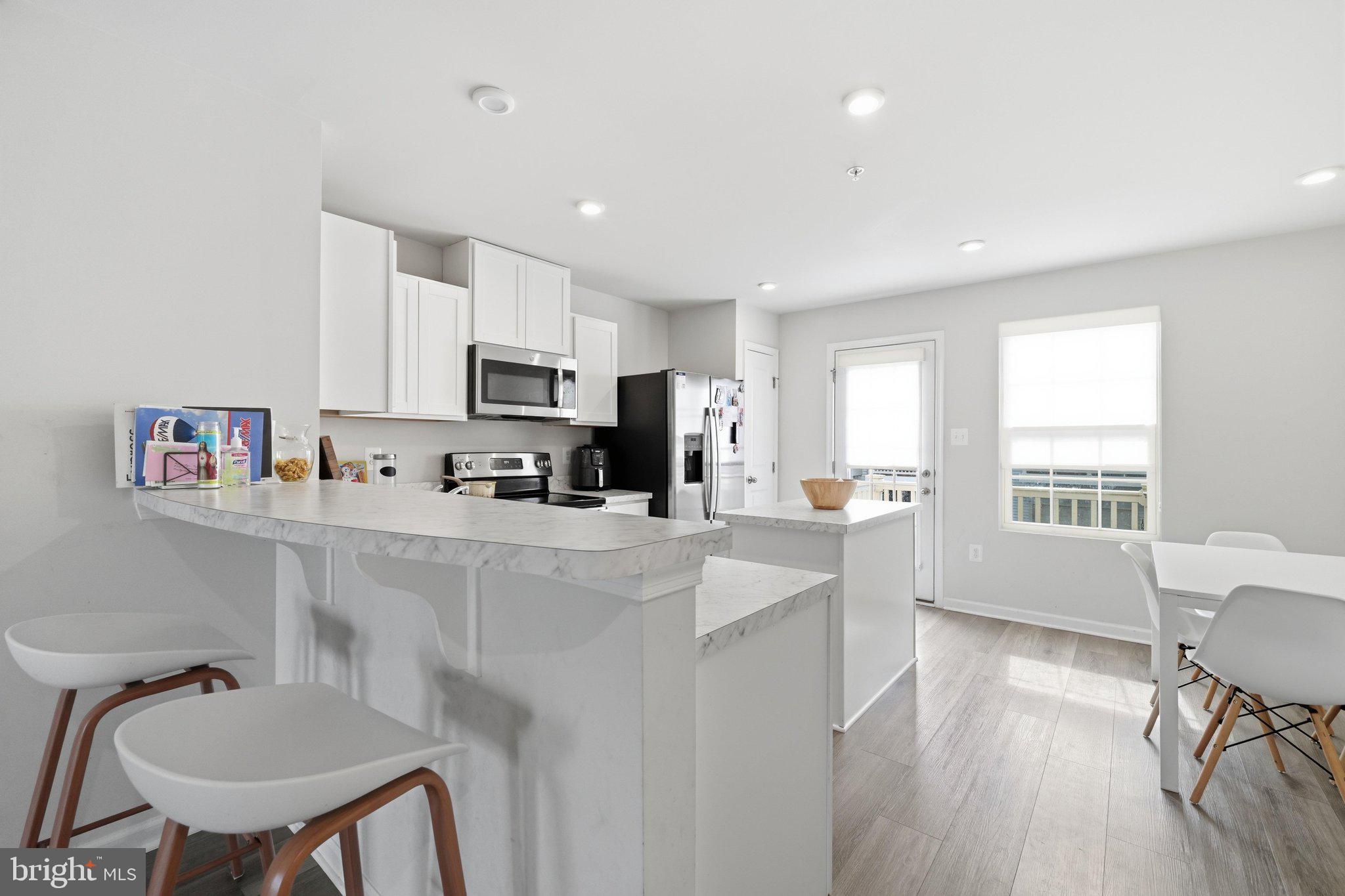 MONTGOMERY VILLAGE - Residential
