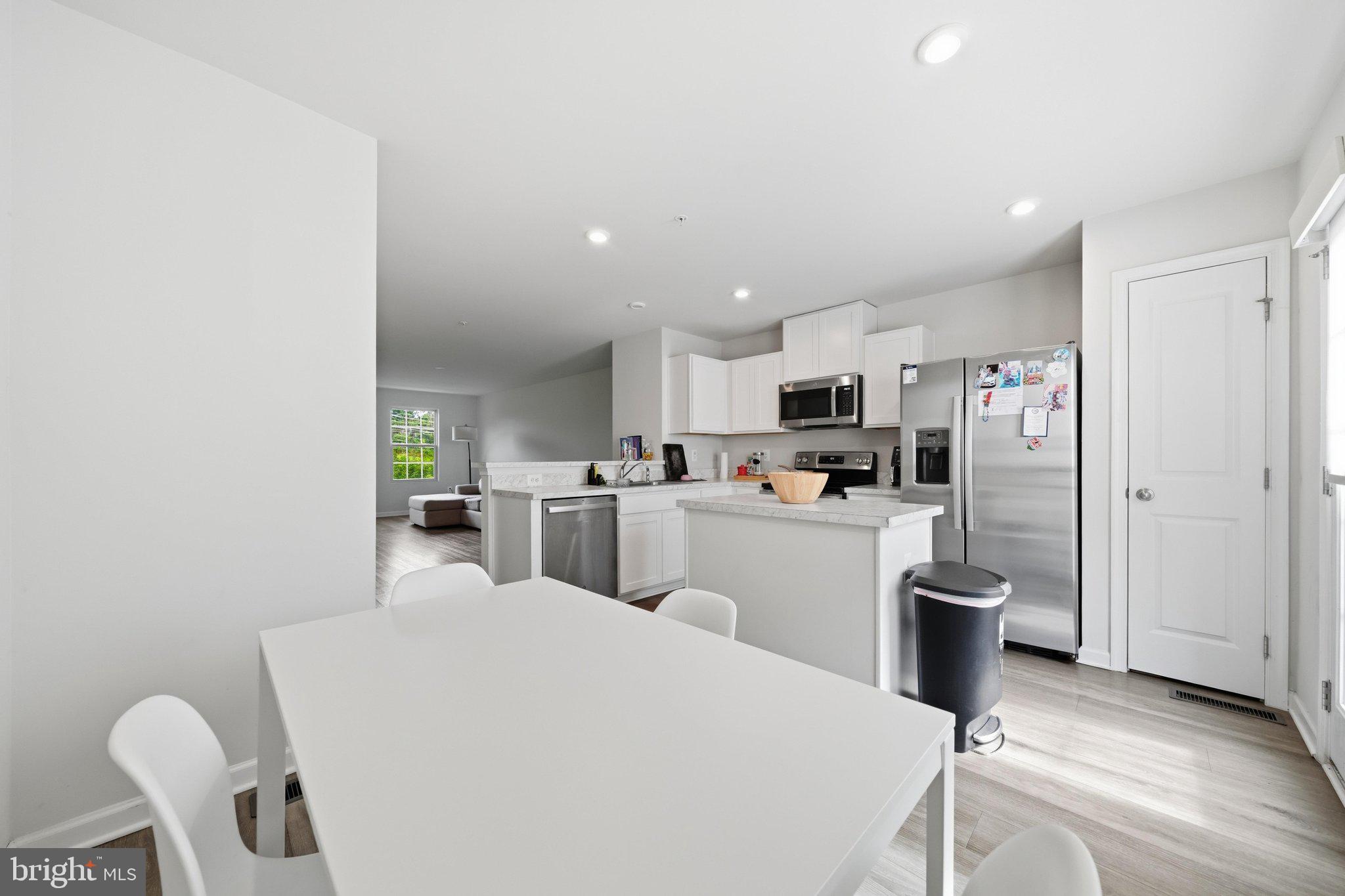 MONTGOMERY VILLAGE - Residential