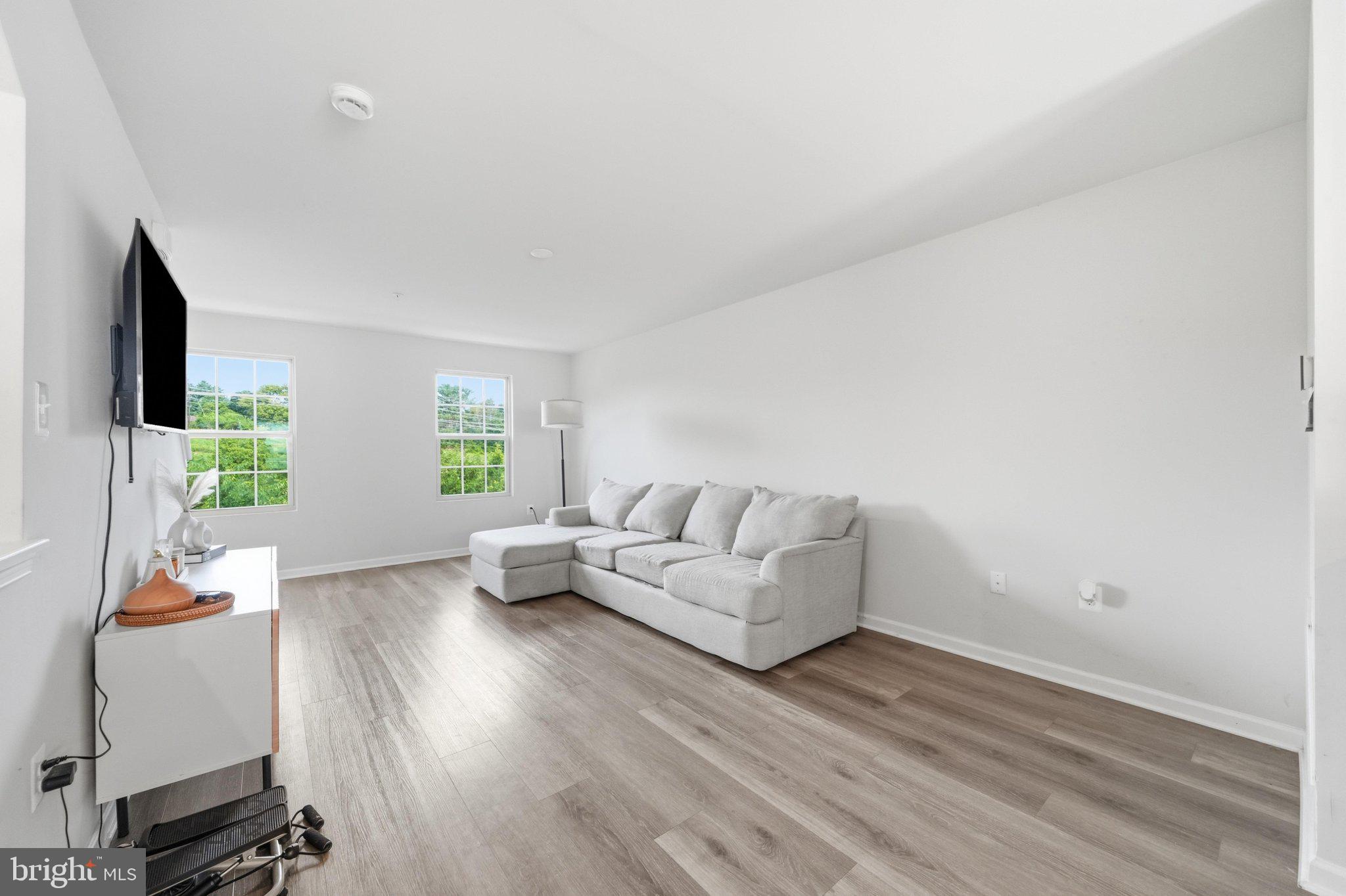 MONTGOMERY VILLAGE - Residential