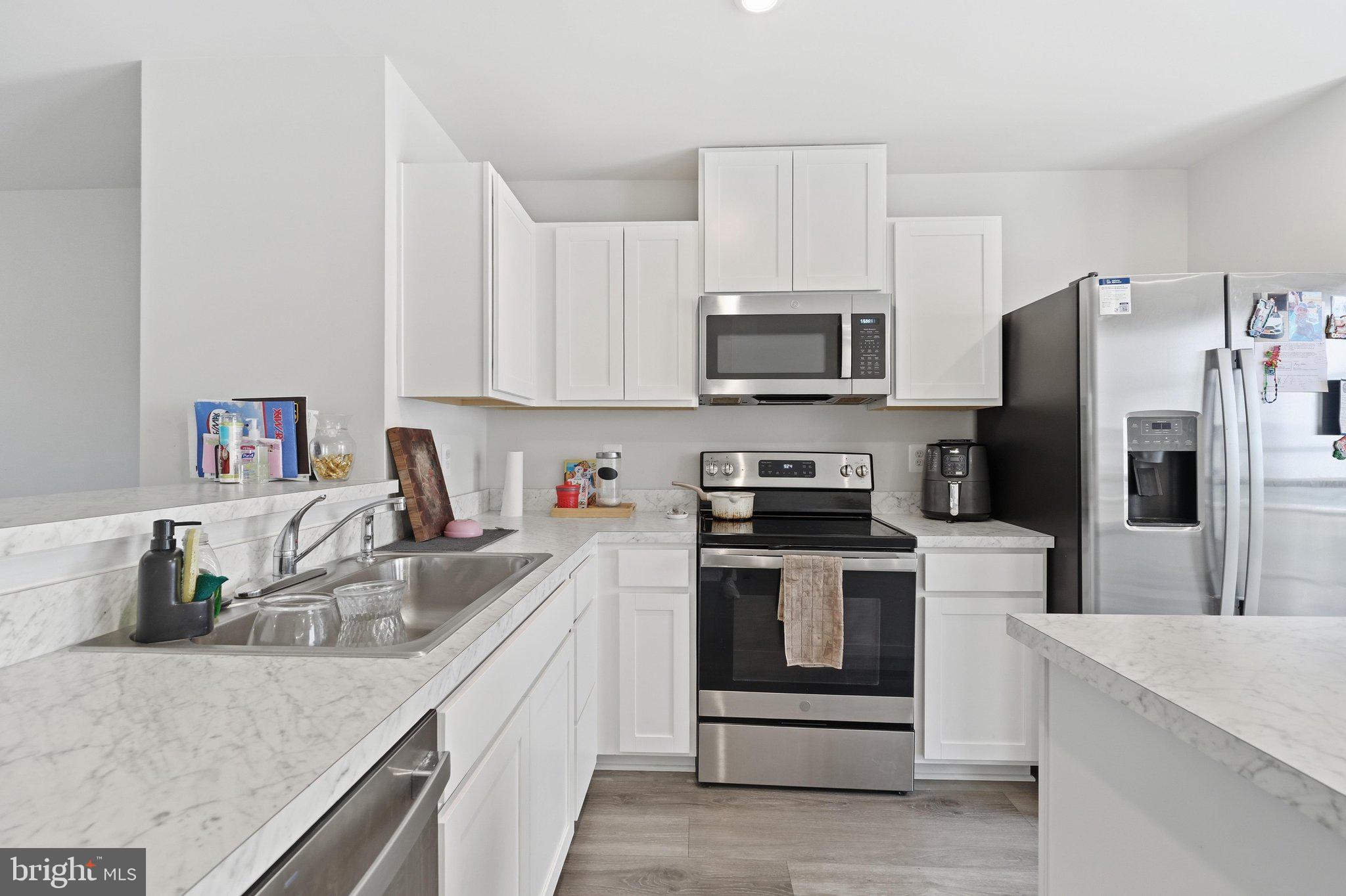 MONTGOMERY VILLAGE - Residential
