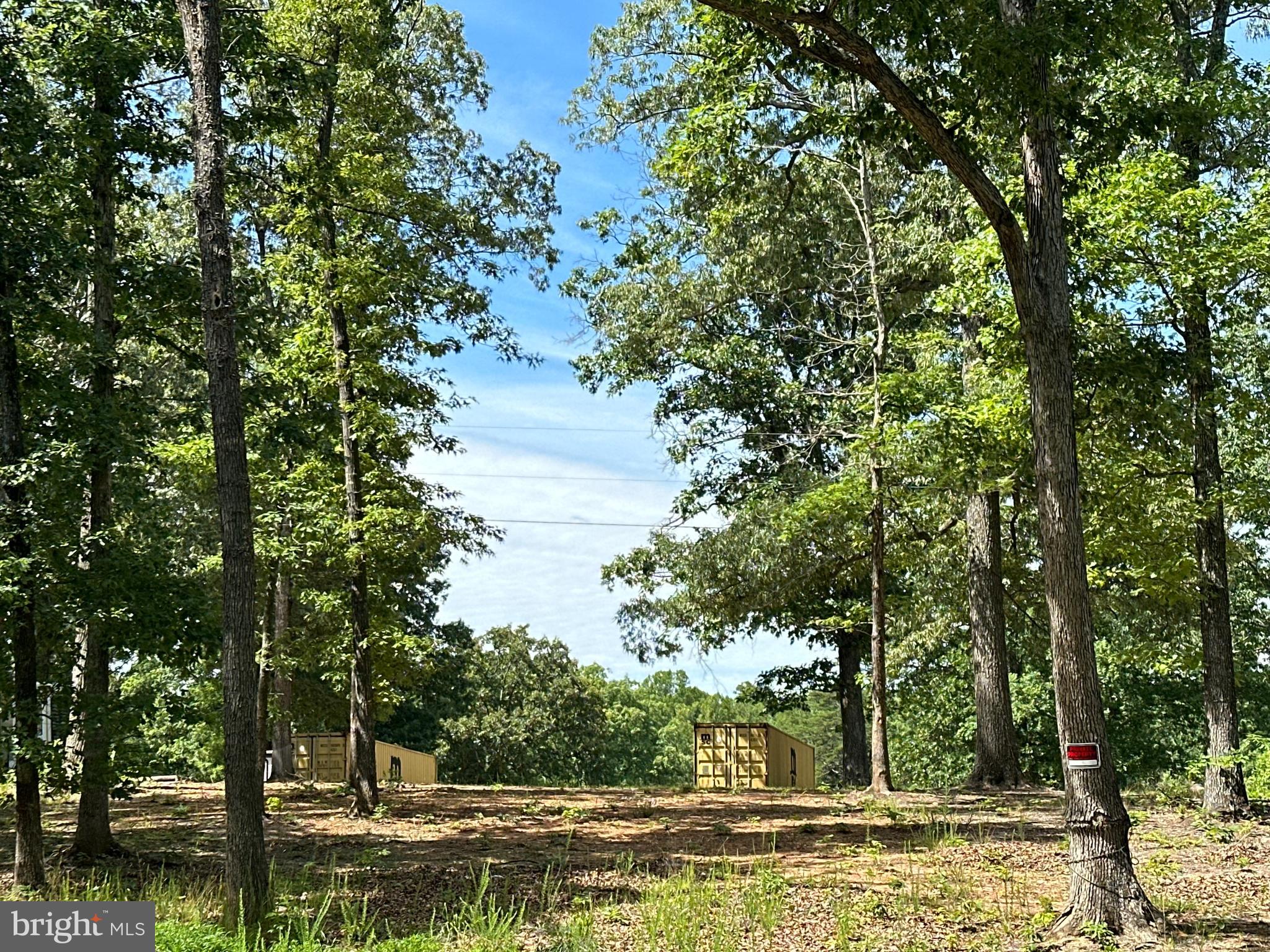 KENTUCKY SPRINGS - Land